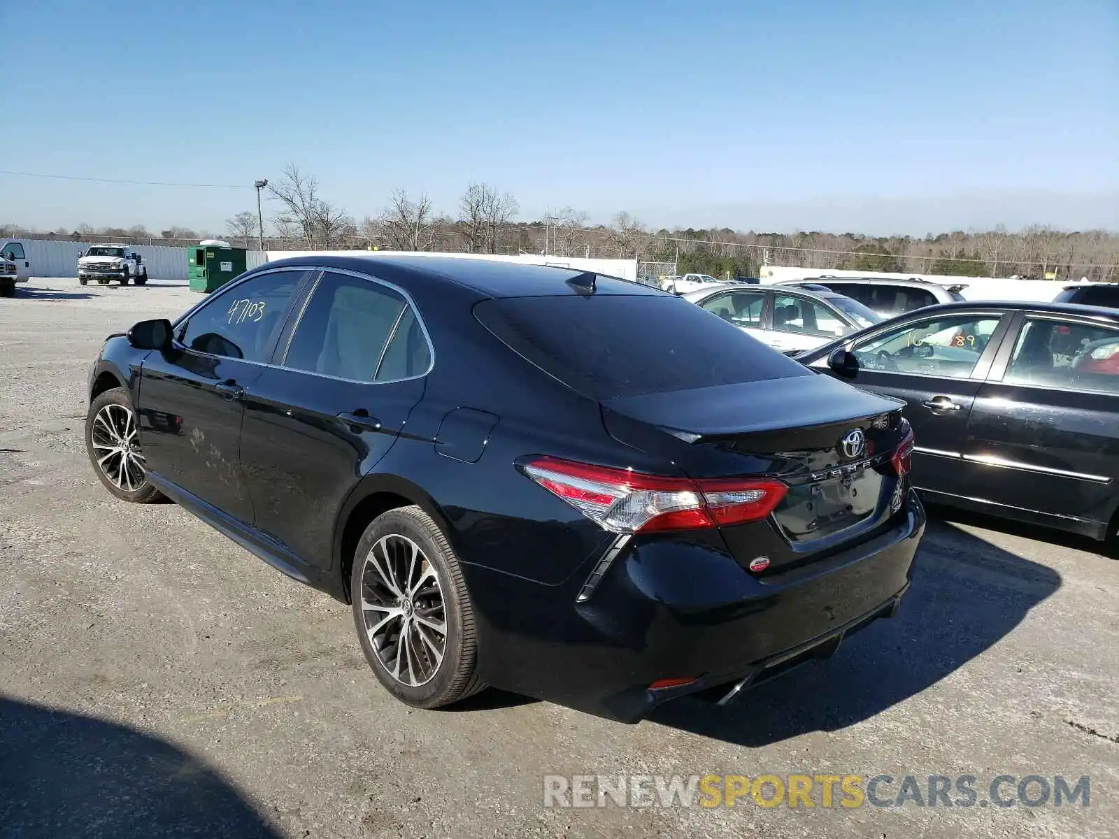 3 Photograph of a damaged car 4T1B11HK5KU711301 TOYOTA CAMRY 2019