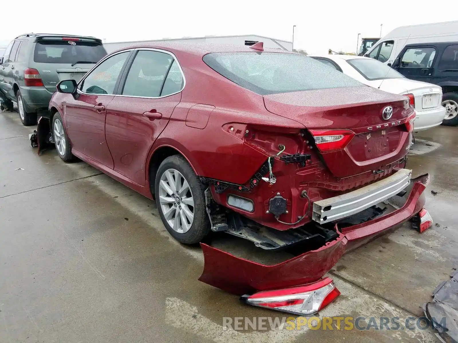 3 Фотография поврежденного автомобиля 4T1B11HK5KU713453 TOYOTA CAMRY 2019