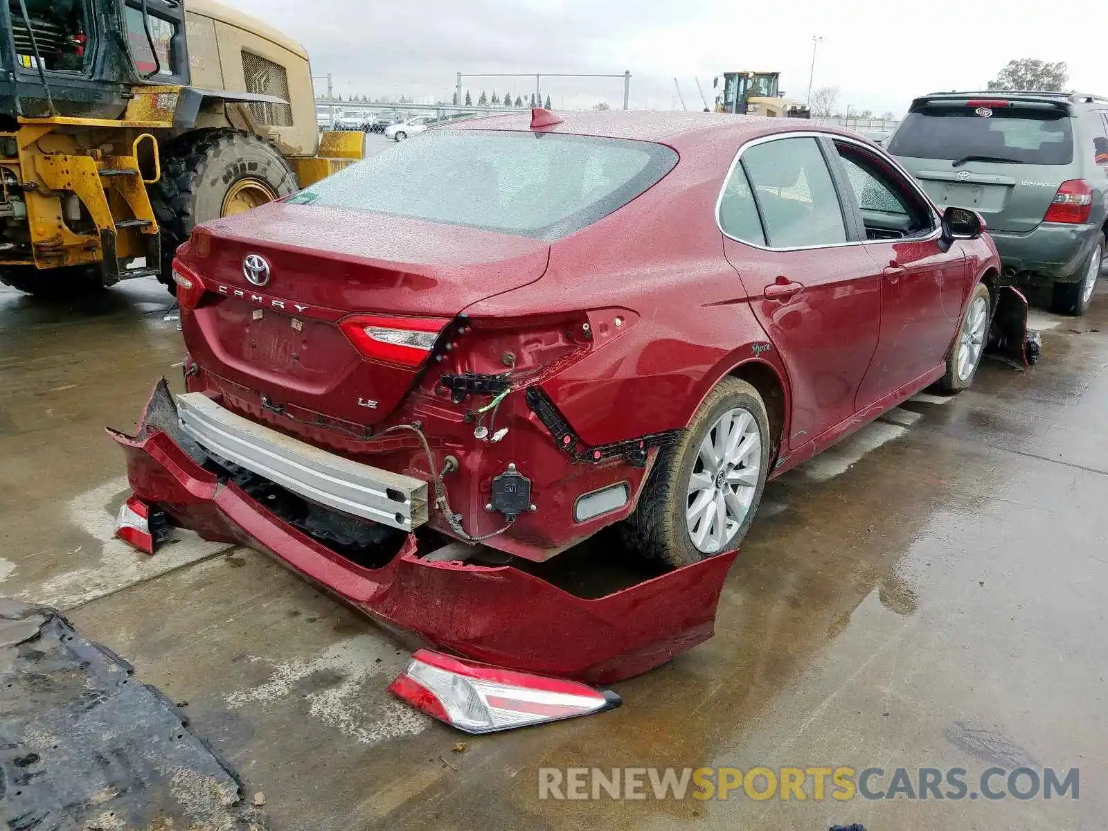 4 Photograph of a damaged car 4T1B11HK5KU713453 TOYOTA CAMRY 2019