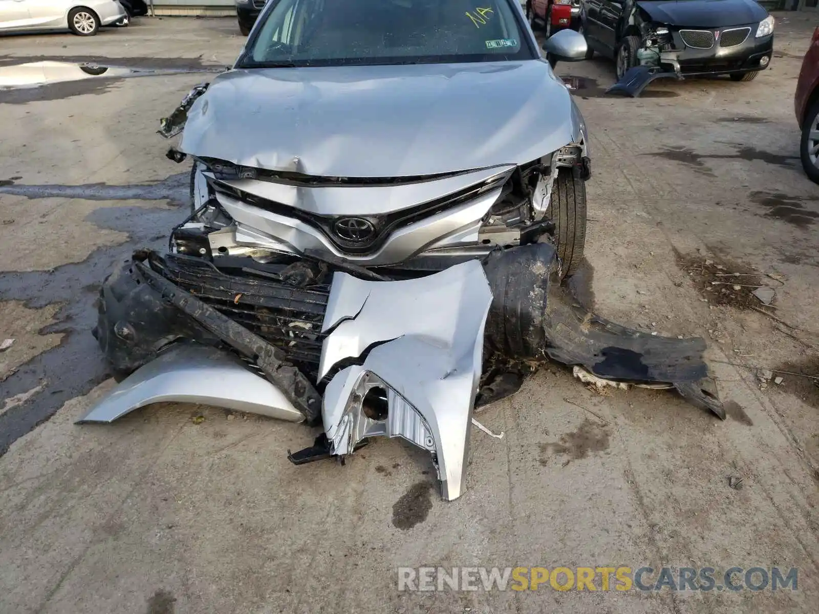 9 Photograph of a damaged car 4T1B11HK5KU713582 TOYOTA CAMRY 2019