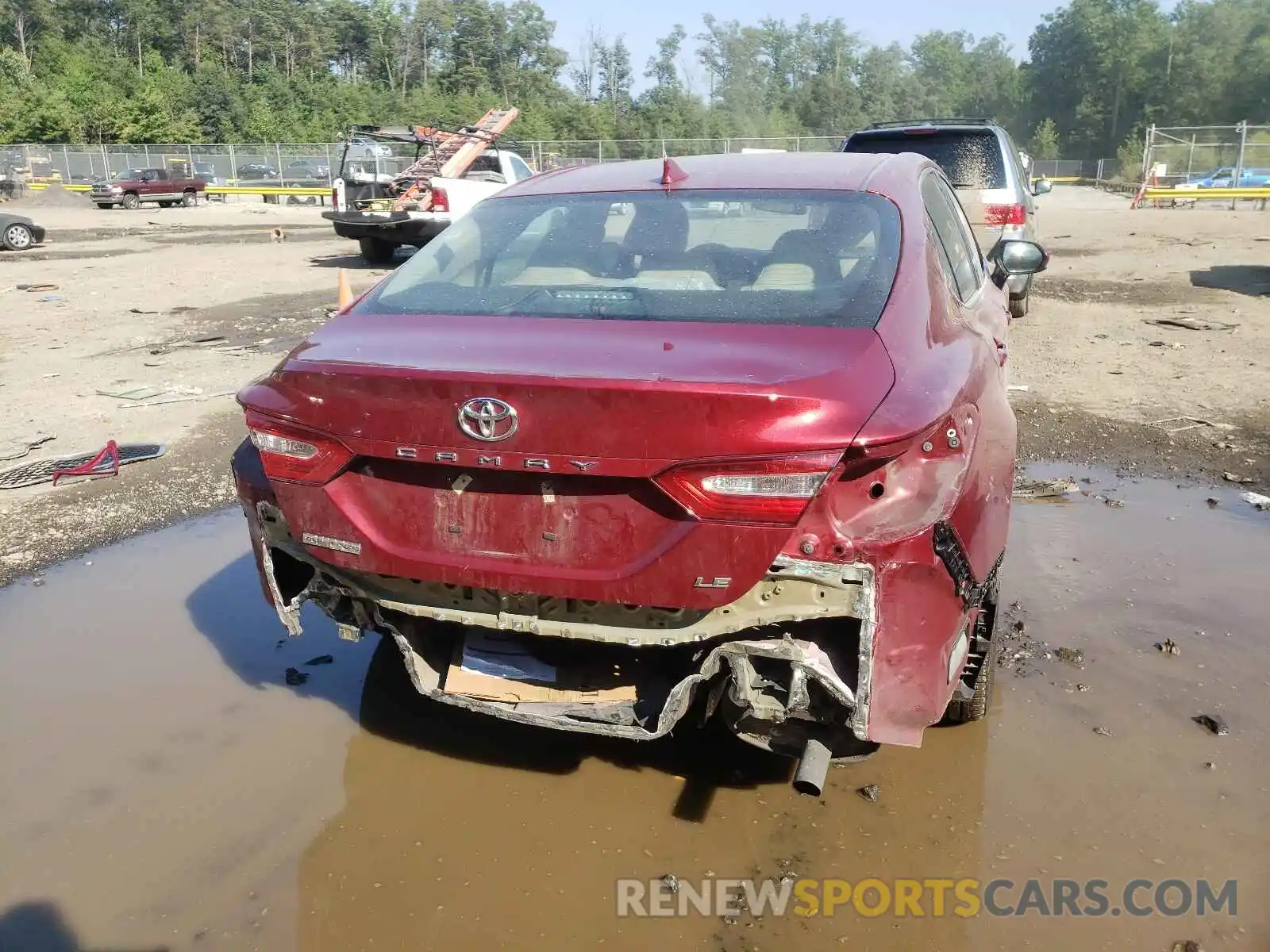 9 Photograph of a damaged car 4T1B11HK5KU714120 TOYOTA CAMRY 2019