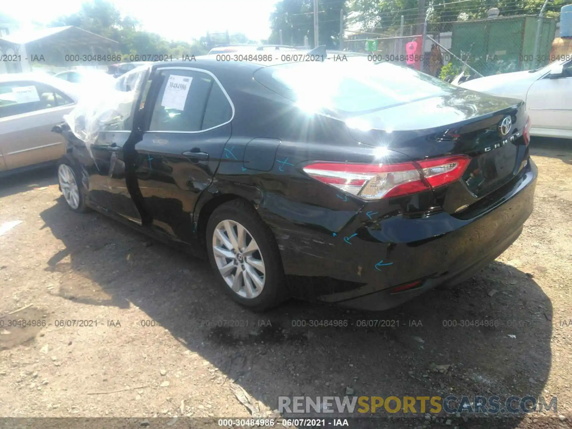 3 Photograph of a damaged car 4T1B11HK5KU714554 TOYOTA CAMRY 2019