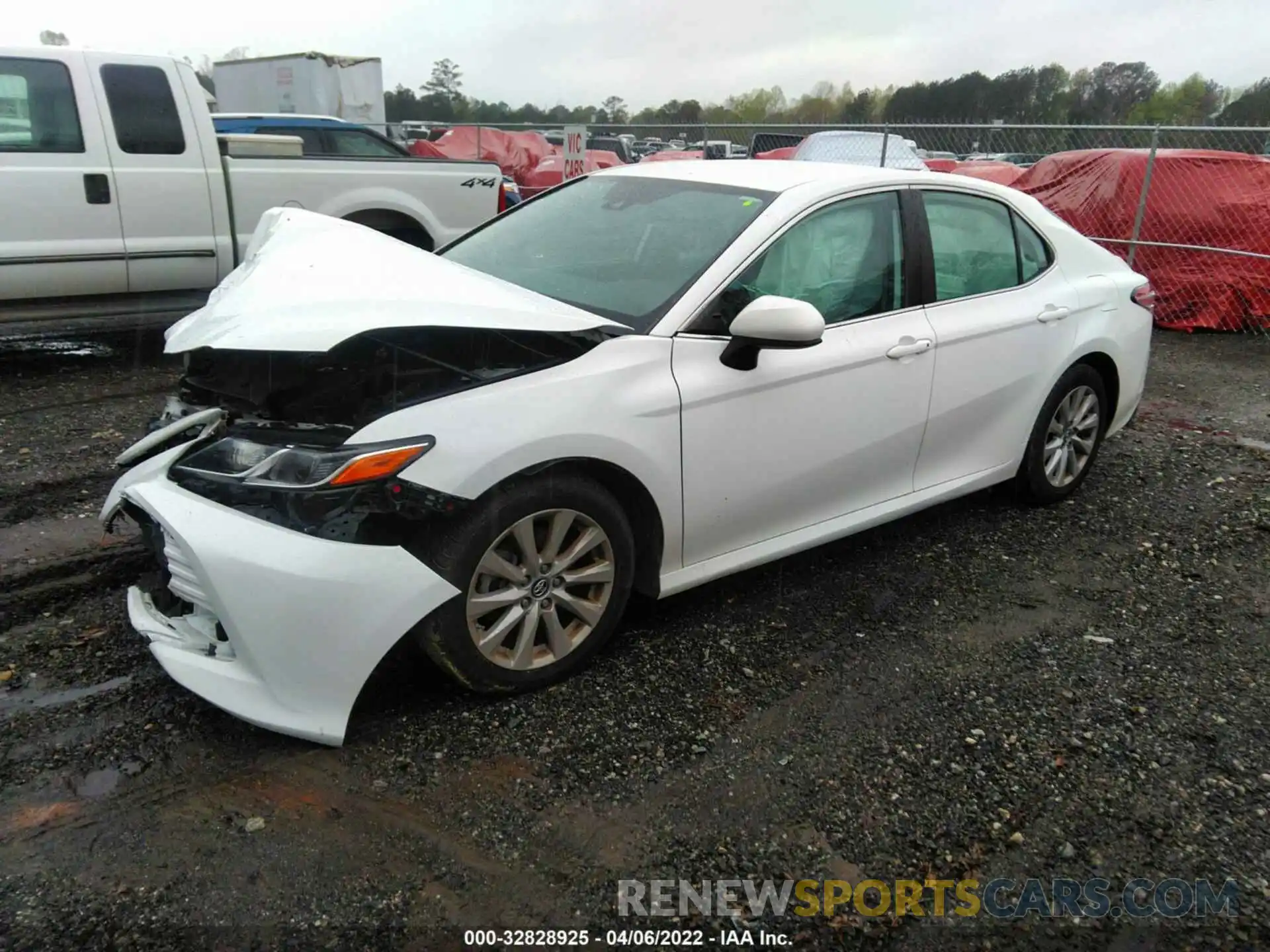 2 Photograph of a damaged car 4T1B11HK5KU716188 TOYOTA CAMRY 2019