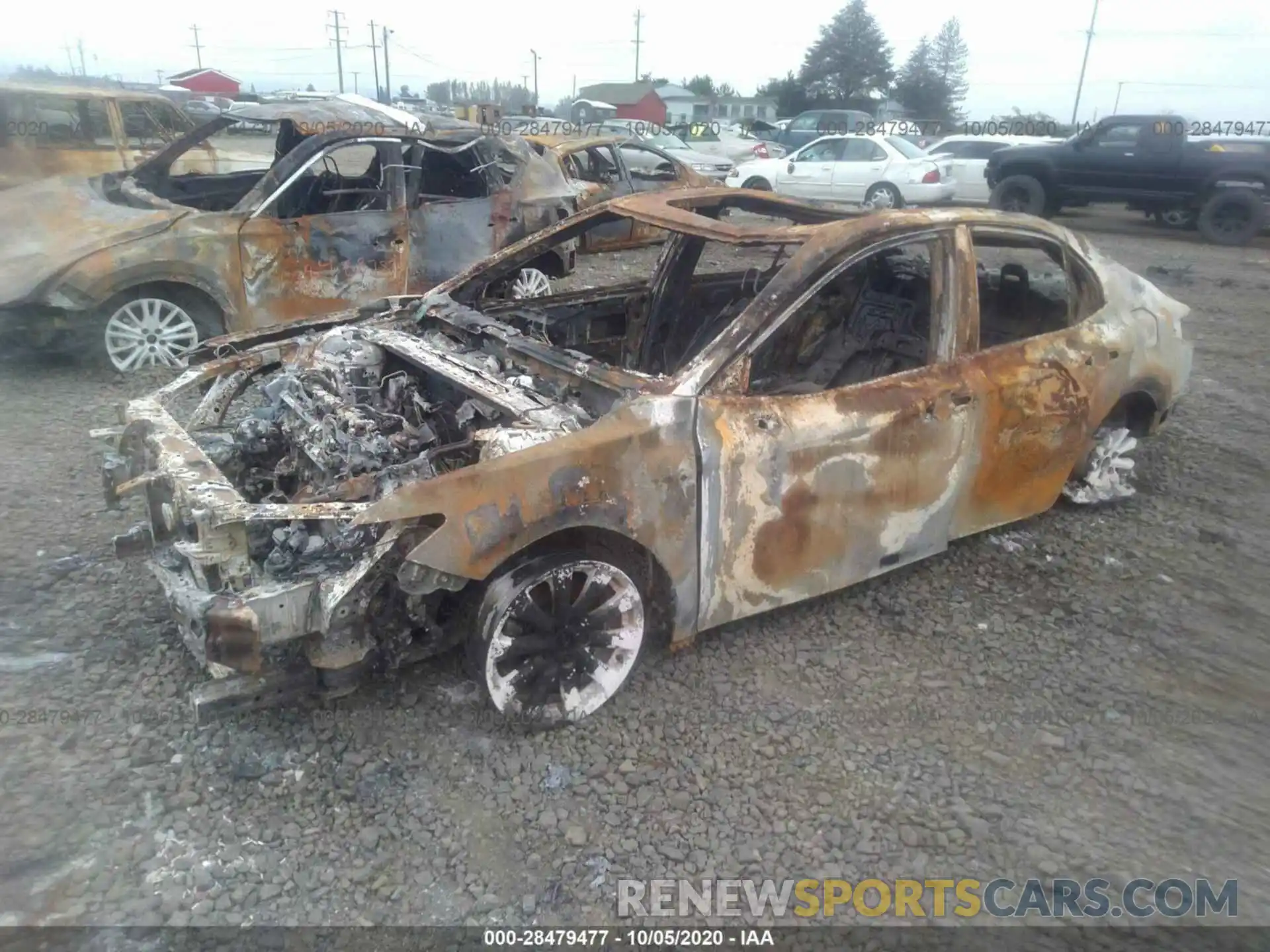 2 Photograph of a damaged car 4T1B11HK5KU716370 TOYOTA CAMRY 2019