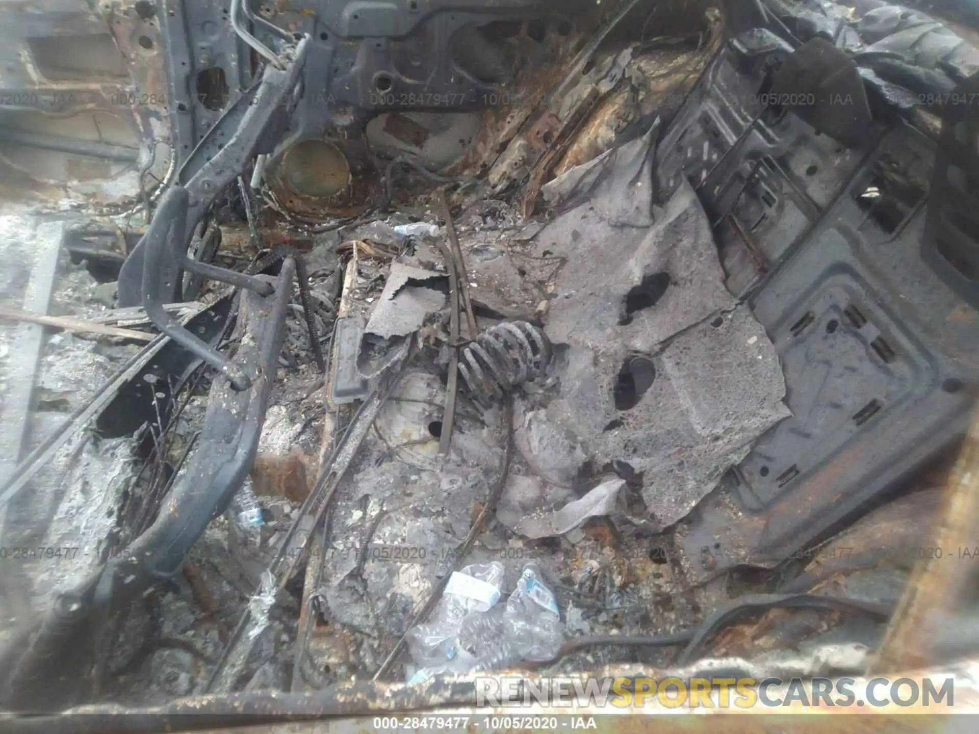 8 Photograph of a damaged car 4T1B11HK5KU716370 TOYOTA CAMRY 2019