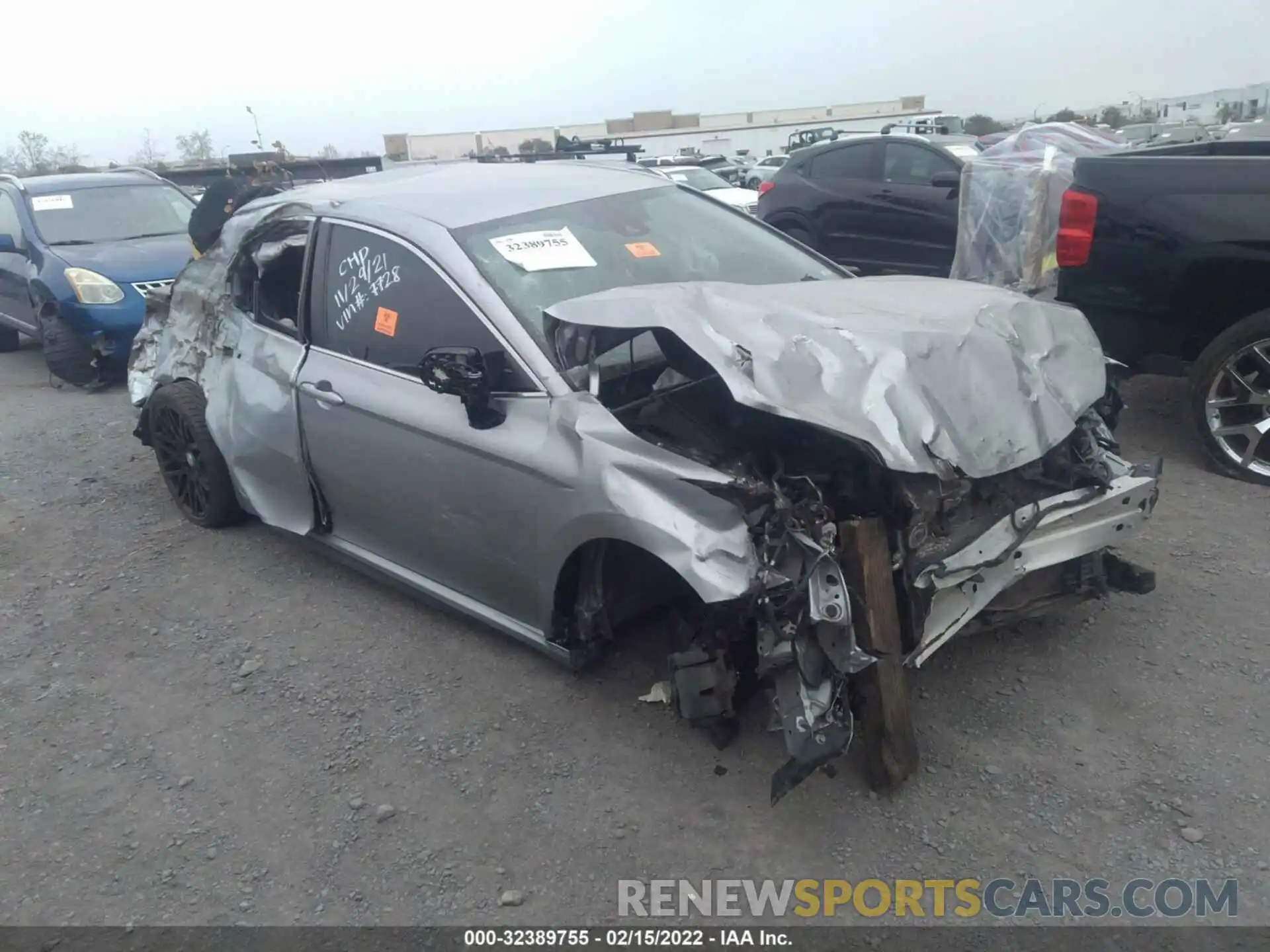 1 Photograph of a damaged car 4T1B11HK5KU717728 TOYOTA CAMRY 2019