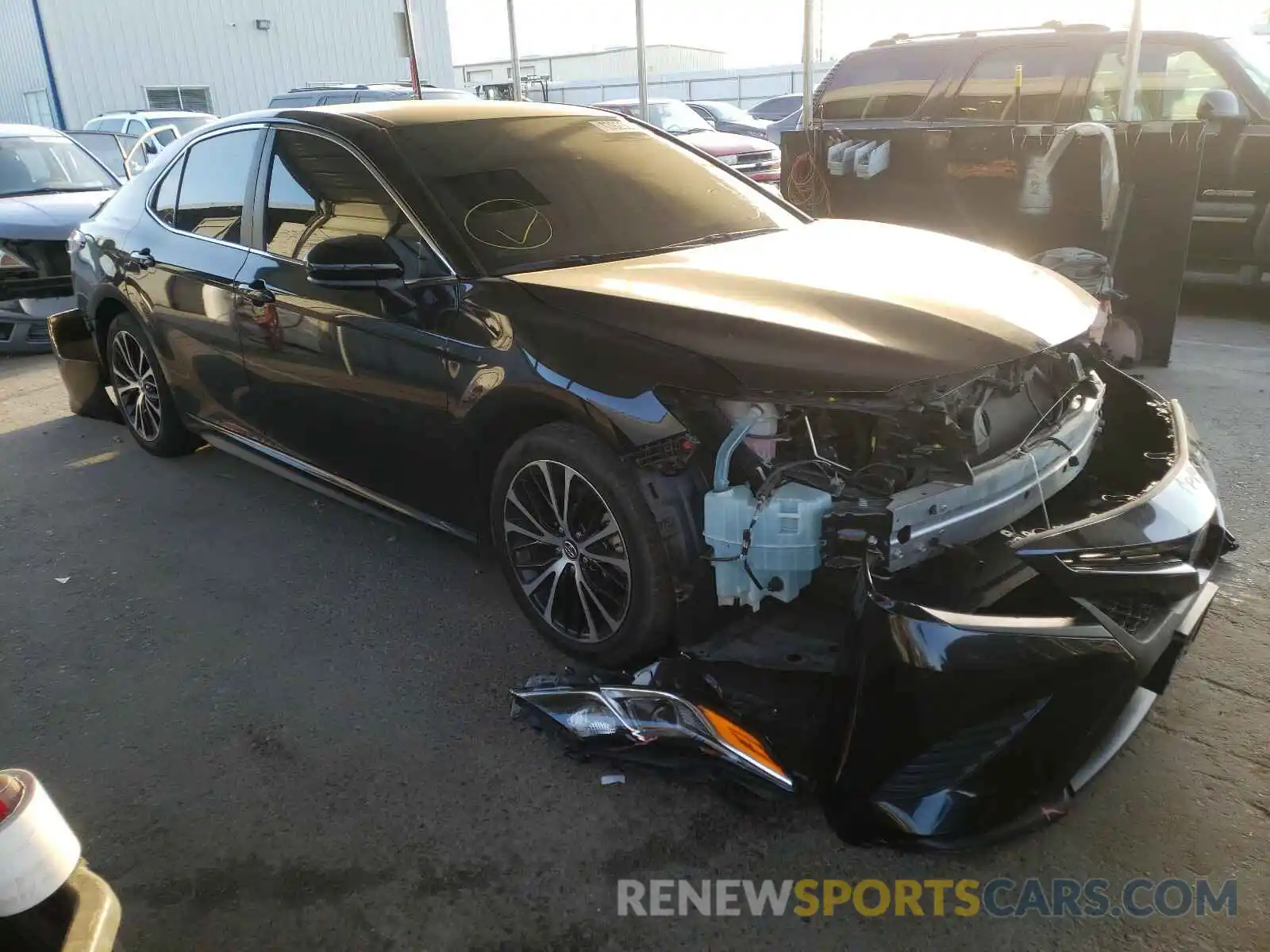 1 Photograph of a damaged car 4T1B11HK5KU718040 TOYOTA CAMRY 2019