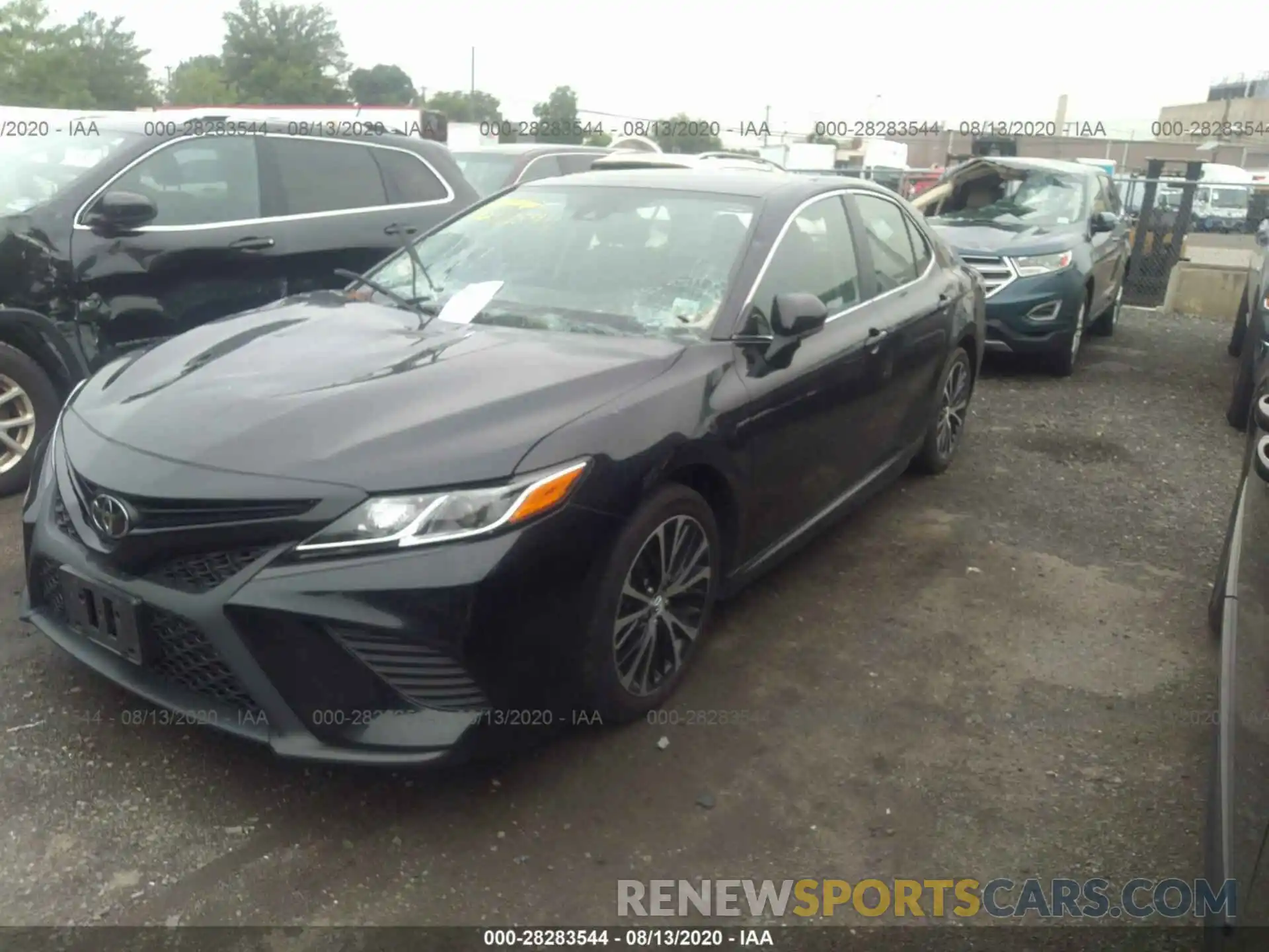 2 Photograph of a damaged car 4T1B11HK5KU718068 TOYOTA CAMRY 2019