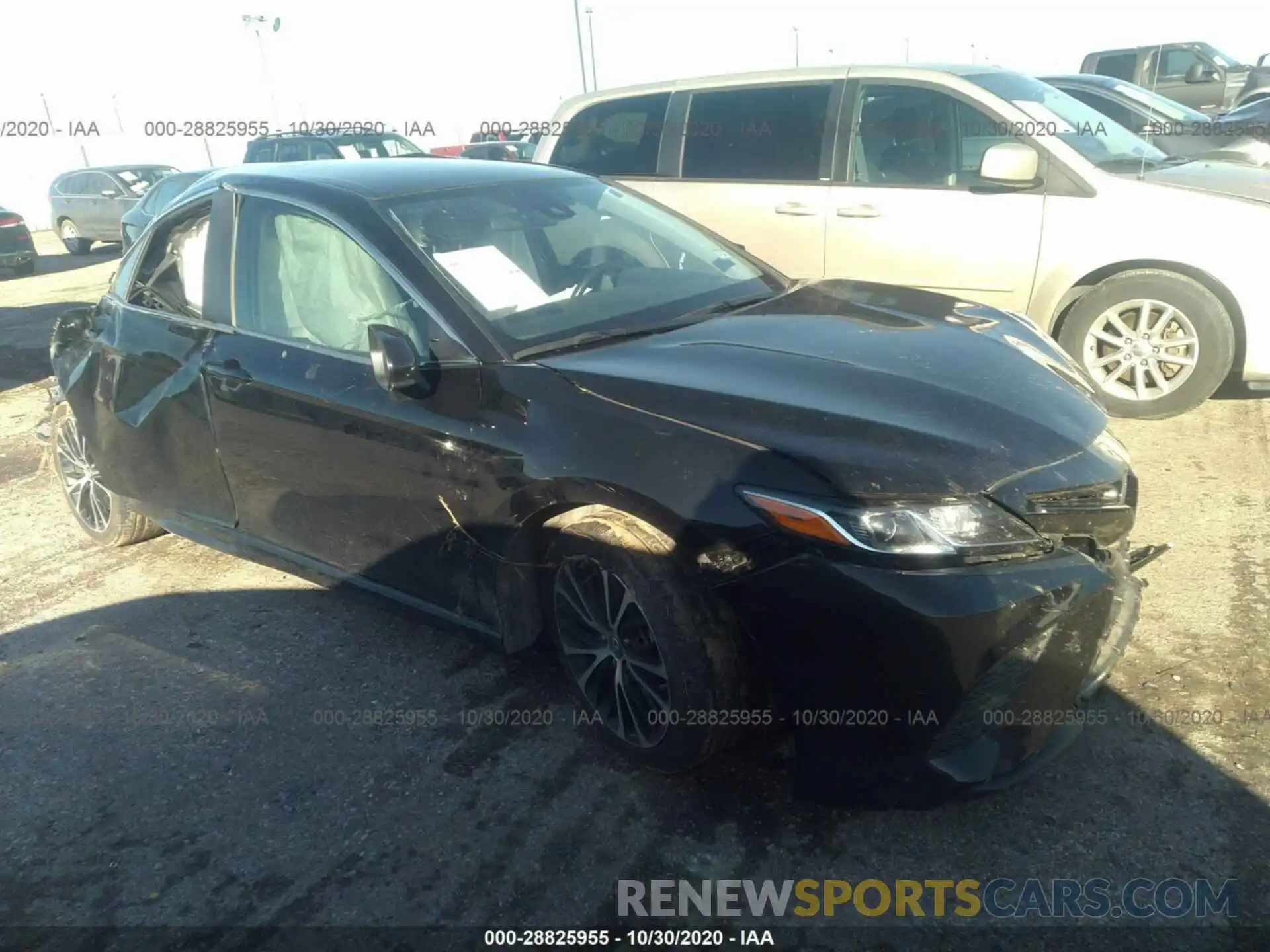 1 Photograph of a damaged car 4T1B11HK5KU718099 TOYOTA CAMRY 2019