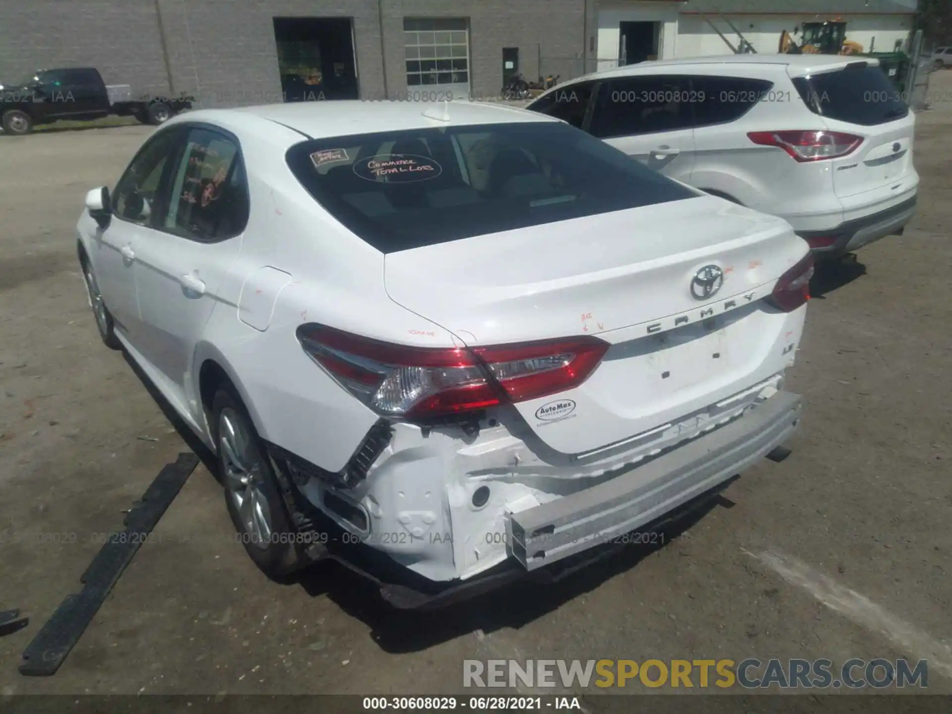 3 Photograph of a damaged car 4T1B11HK5KU718698 TOYOTA CAMRY 2019