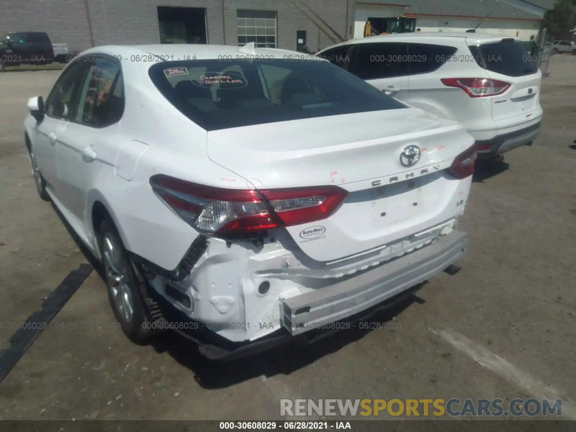 6 Photograph of a damaged car 4T1B11HK5KU718698 TOYOTA CAMRY 2019