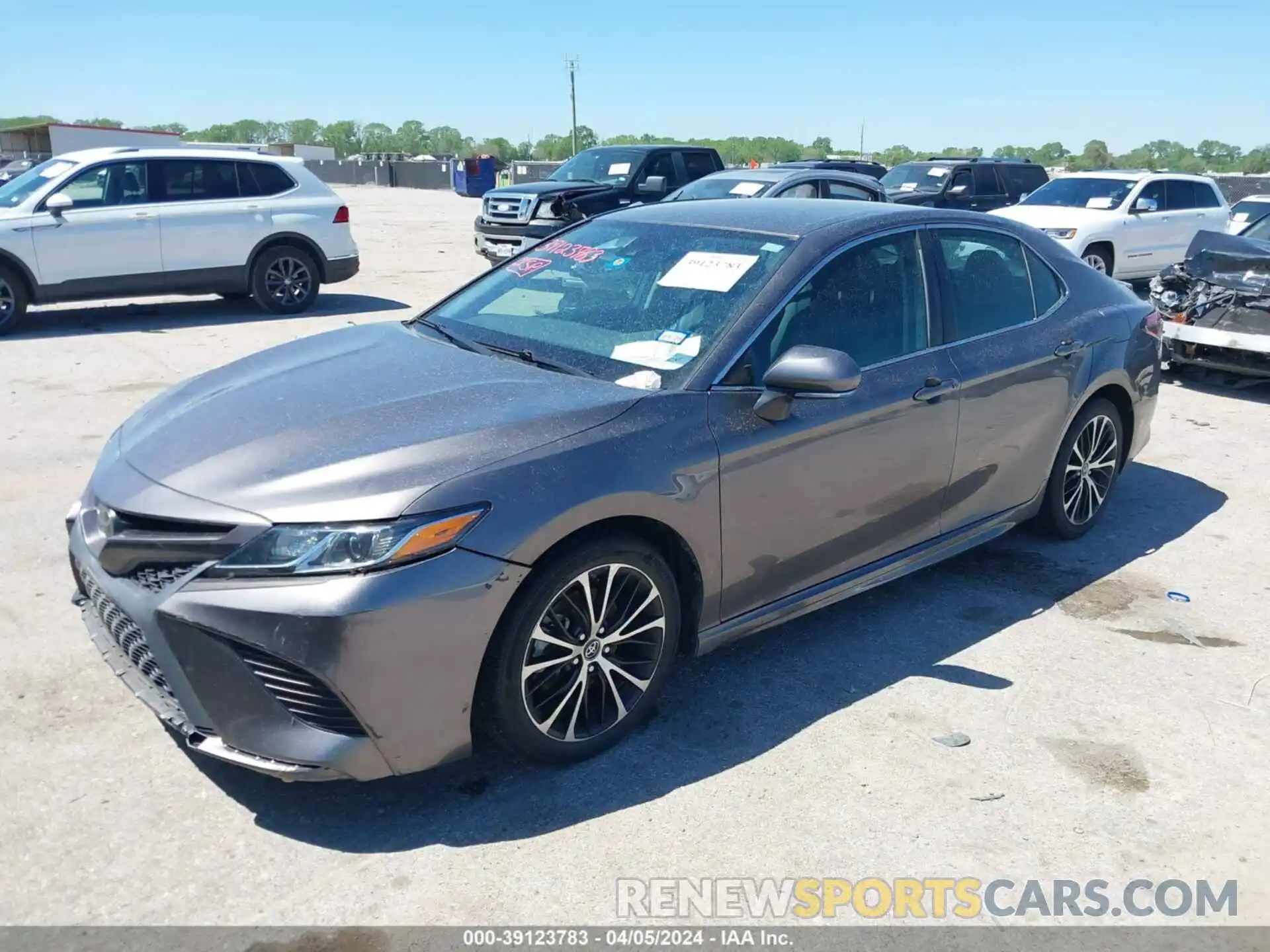 2 Photograph of a damaged car 4T1B11HK5KU718846 TOYOTA CAMRY 2019