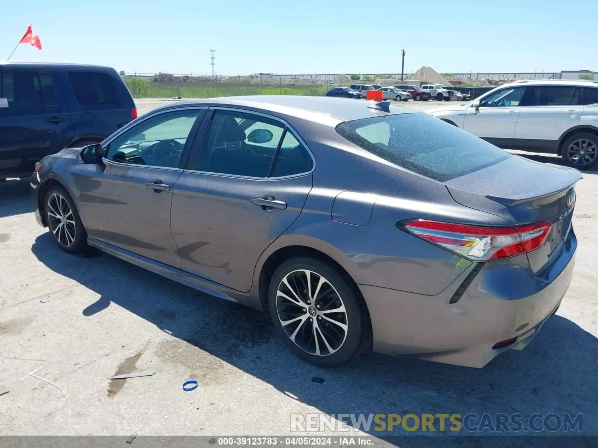 3 Photograph of a damaged car 4T1B11HK5KU718846 TOYOTA CAMRY 2019