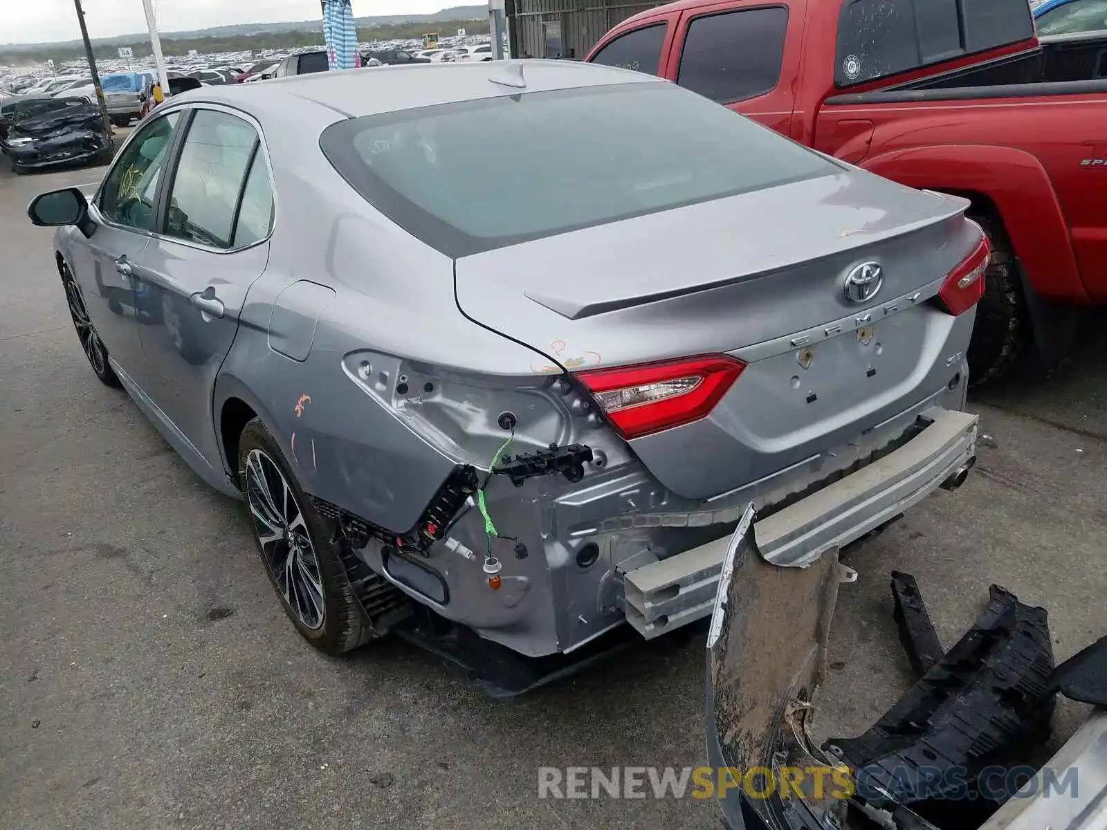 3 Photograph of a damaged car 4T1B11HK5KU719933 TOYOTA CAMRY 2019