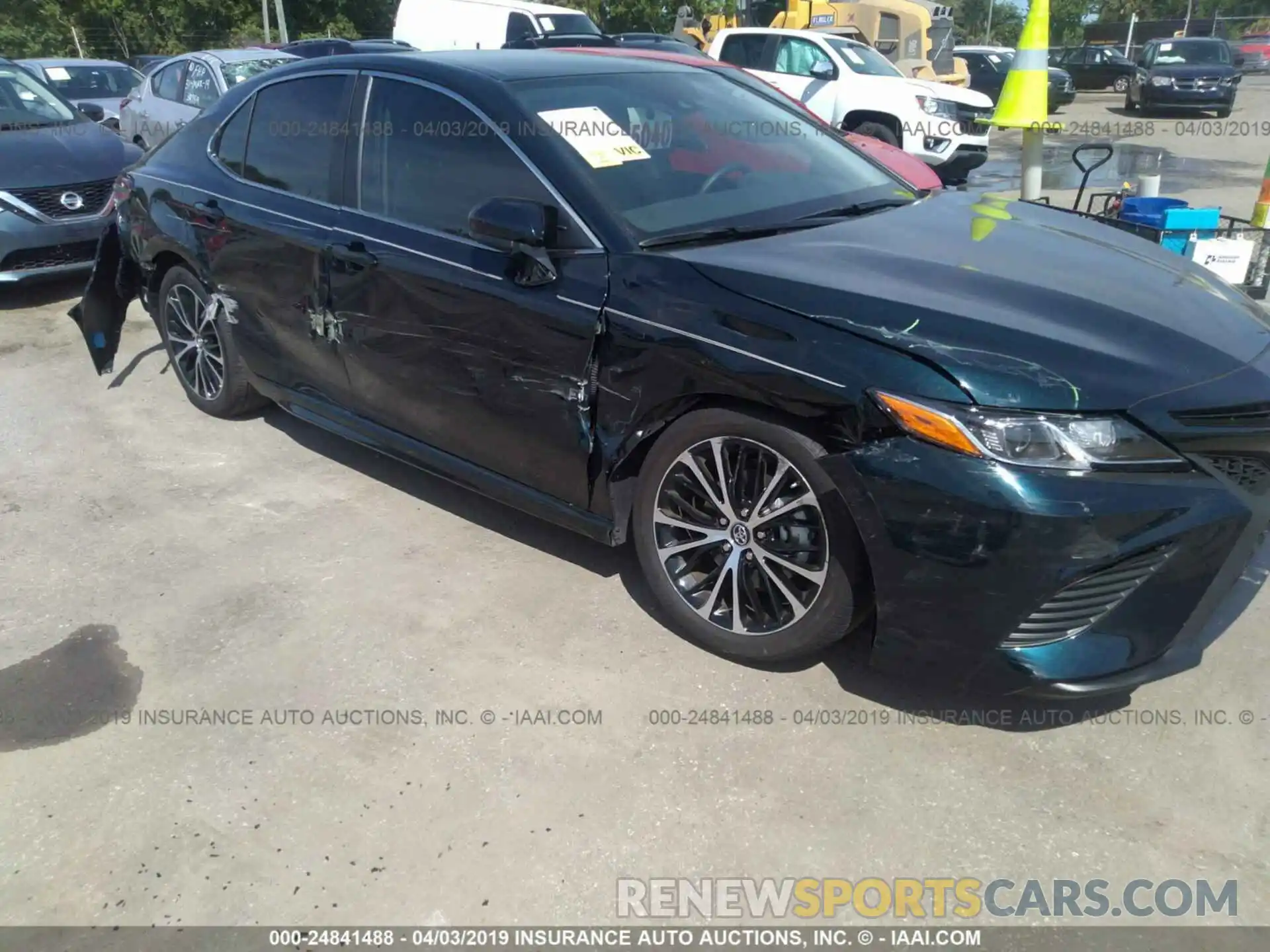 6 Photograph of a damaged car 4T1B11HK5KU720337 TOYOTA CAMRY 2019