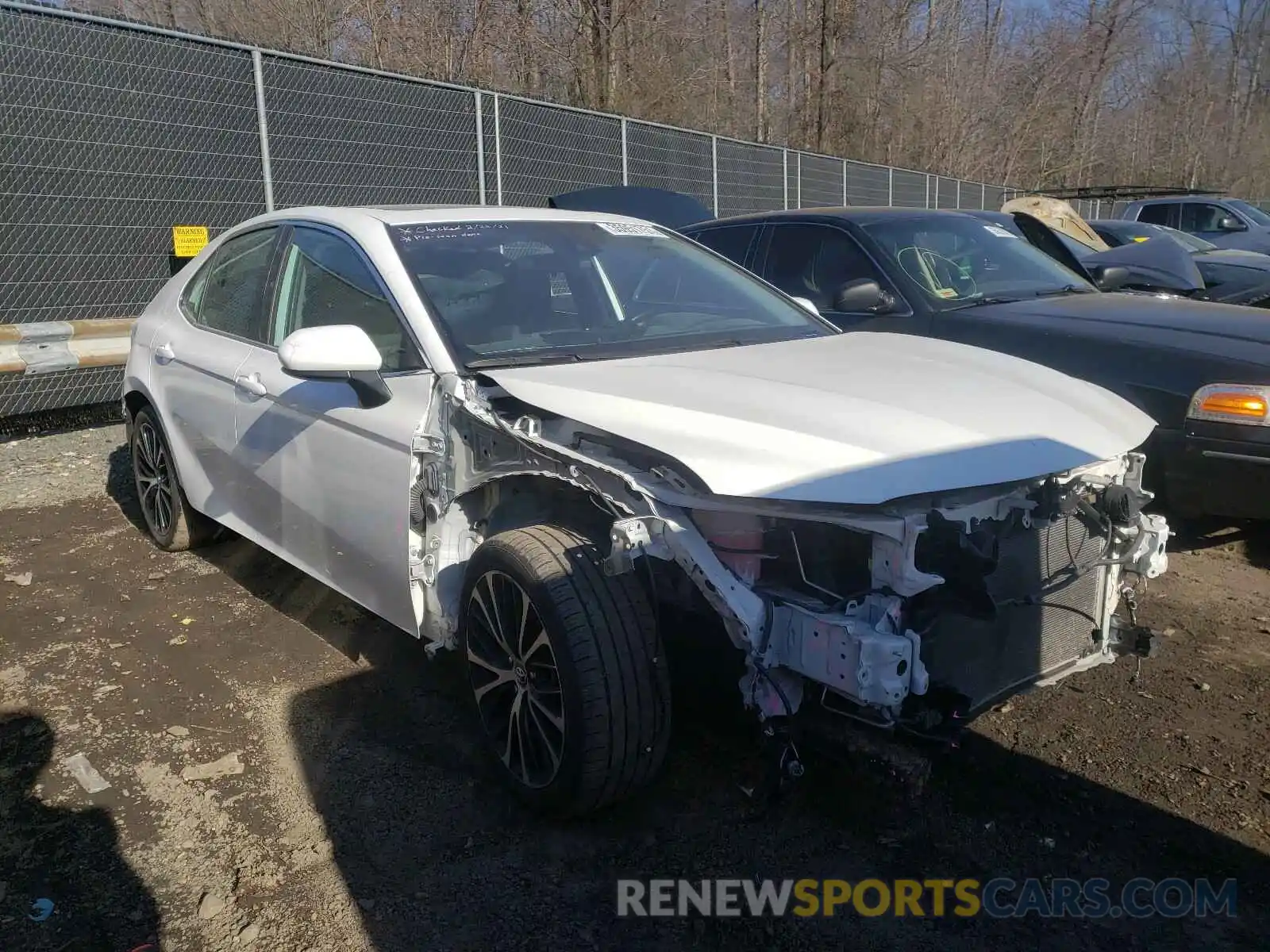 1 Photograph of a damaged car 4T1B11HK5KU721312 TOYOTA CAMRY 2019