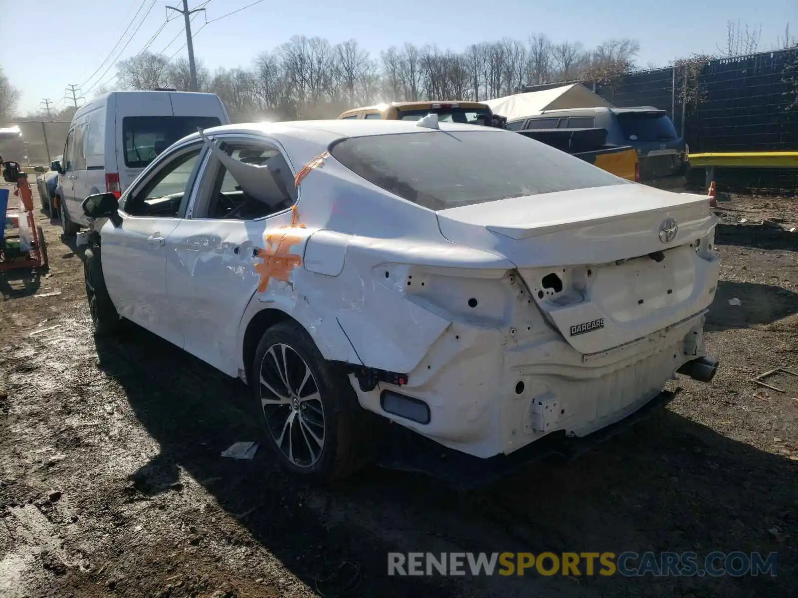 3 Photograph of a damaged car 4T1B11HK5KU721312 TOYOTA CAMRY 2019