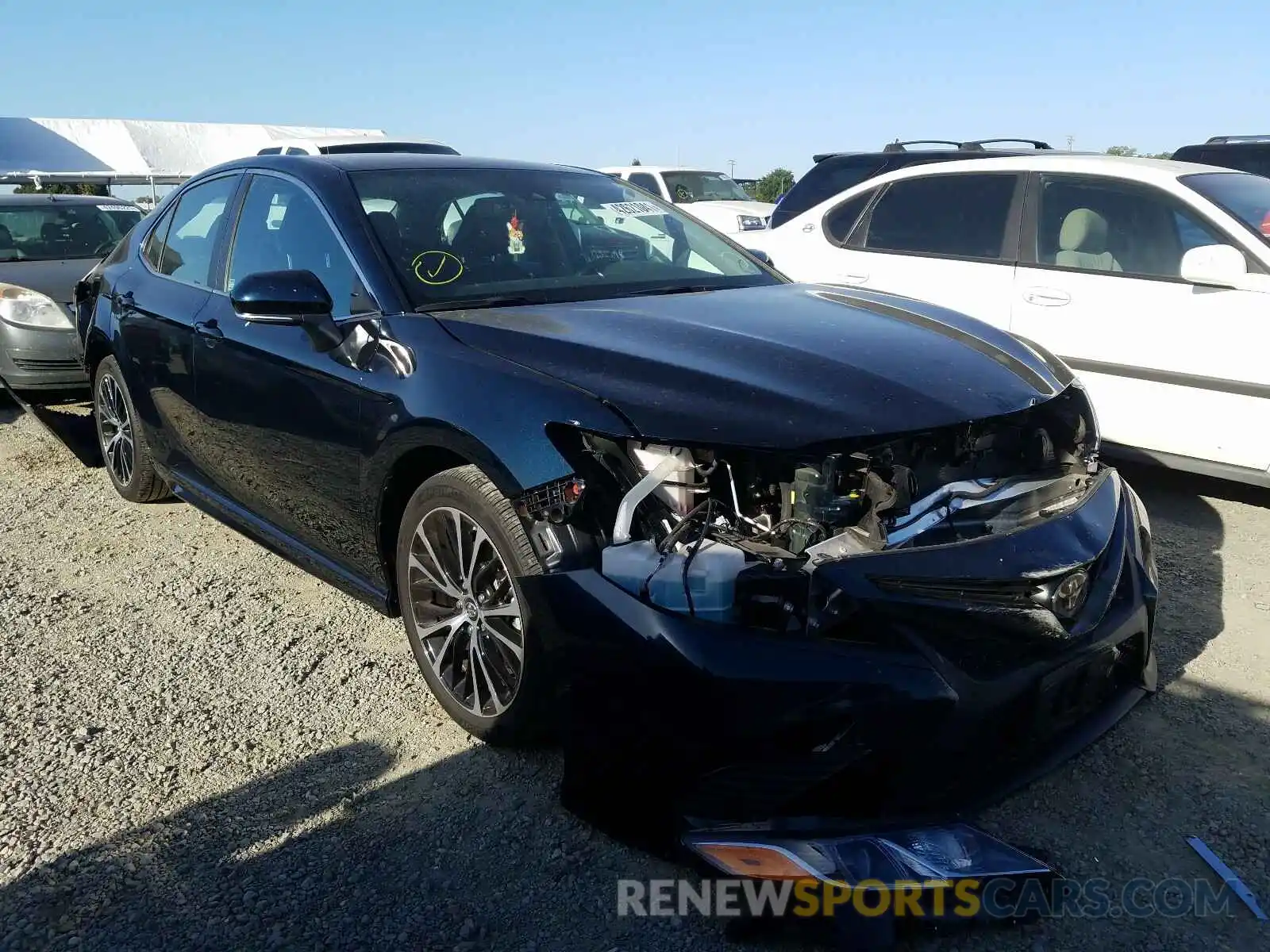 1 Photograph of a damaged car 4T1B11HK5KU721598 TOYOTA CAMRY 2019