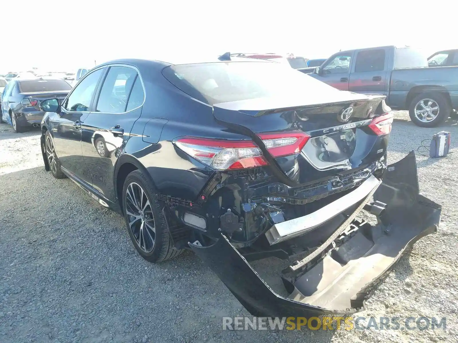 3 Photograph of a damaged car 4T1B11HK5KU721598 TOYOTA CAMRY 2019