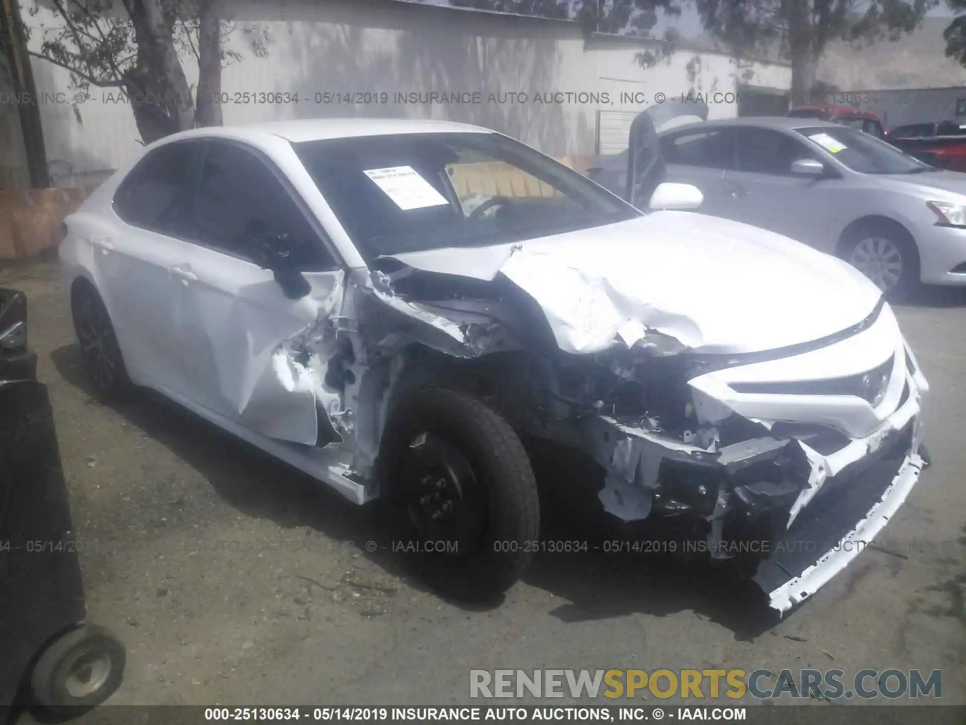 1 Photograph of a damaged car 4T1B11HK5KU721830 TOYOTA CAMRY 2019