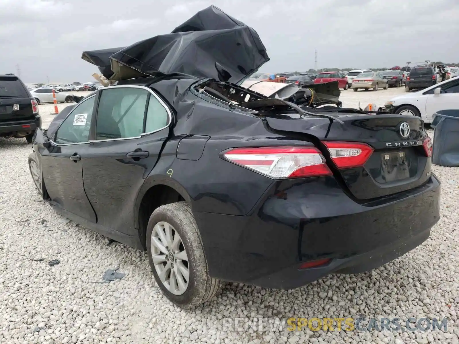 3 Photograph of a damaged car 4T1B11HK5KU722024 TOYOTA CAMRY 2019