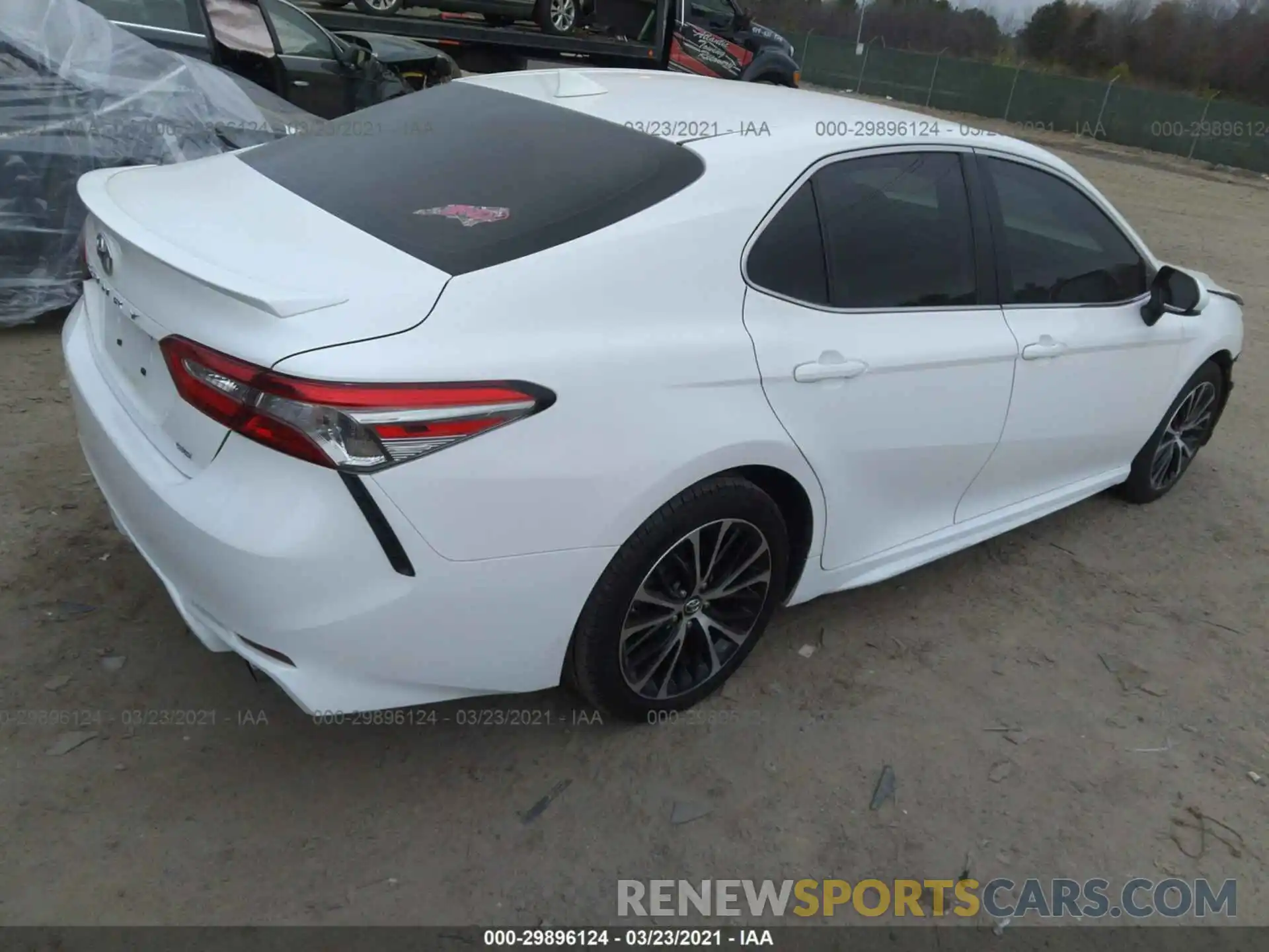 4 Фотография поврежденного автомобиля 4T1B11HK5KU722671 TOYOTA CAMRY 2019