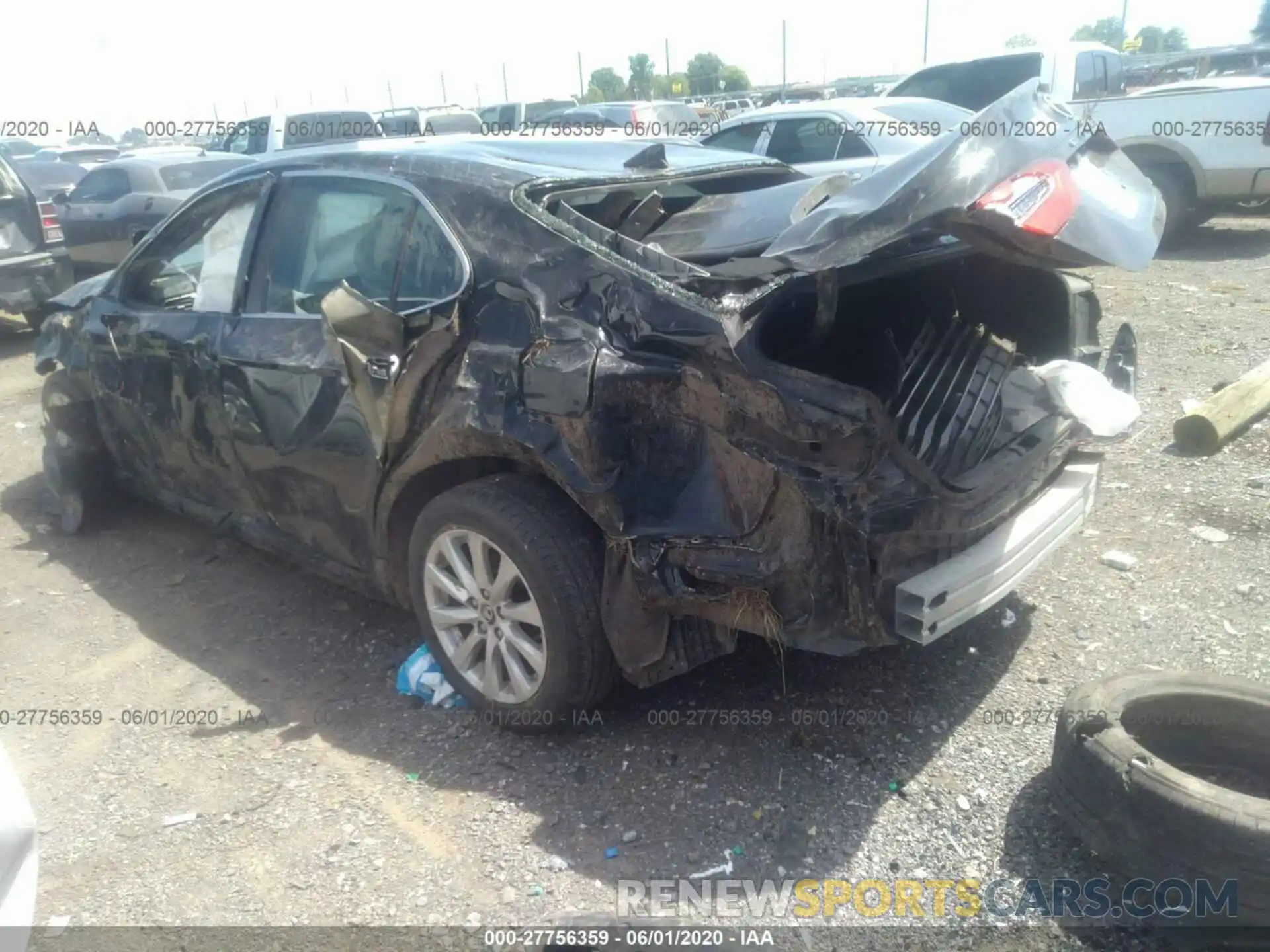 3 Photograph of a damaged car 4T1B11HK5KU723075 TOYOTA CAMRY 2019