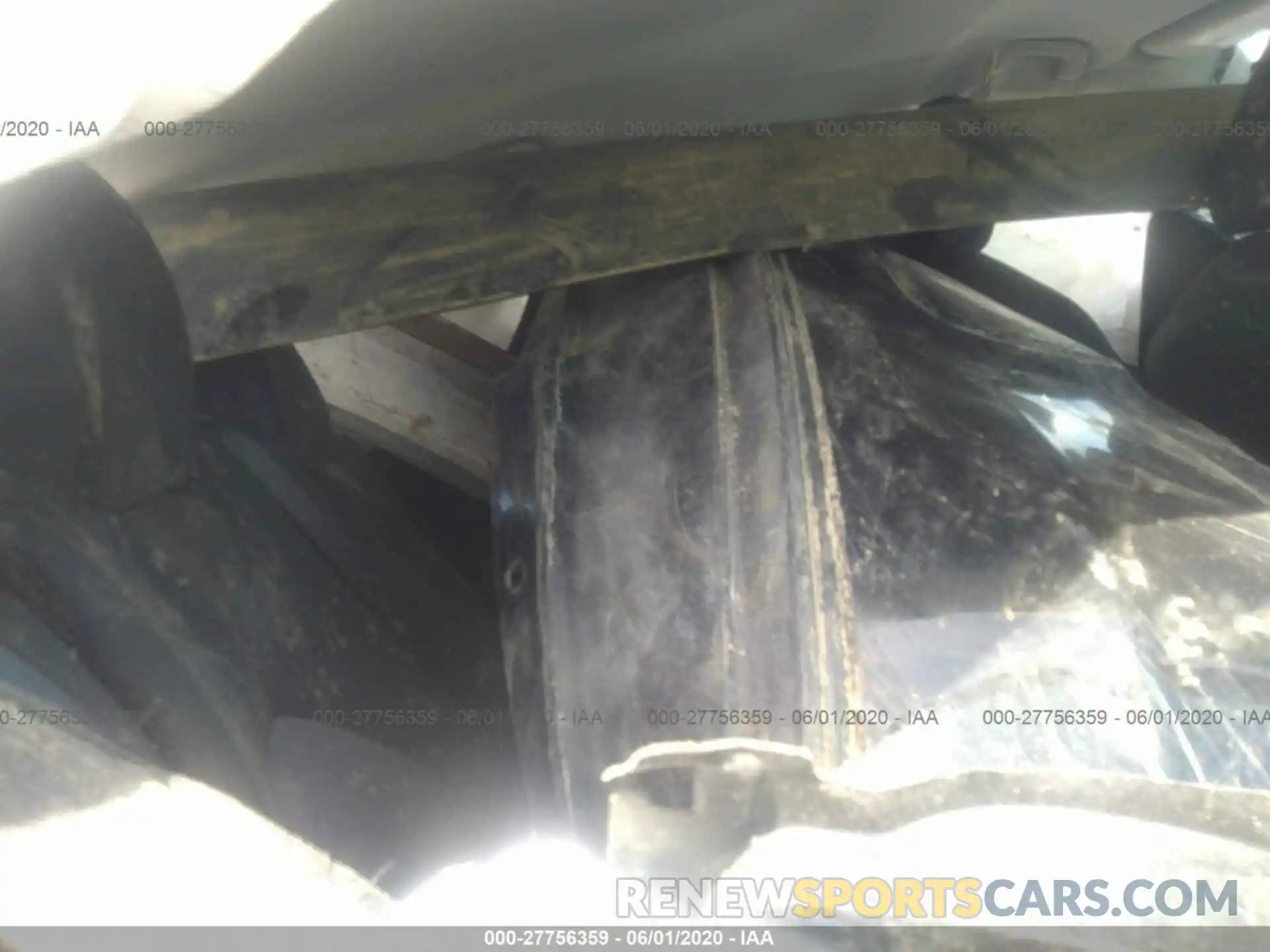 8 Photograph of a damaged car 4T1B11HK5KU723075 TOYOTA CAMRY 2019