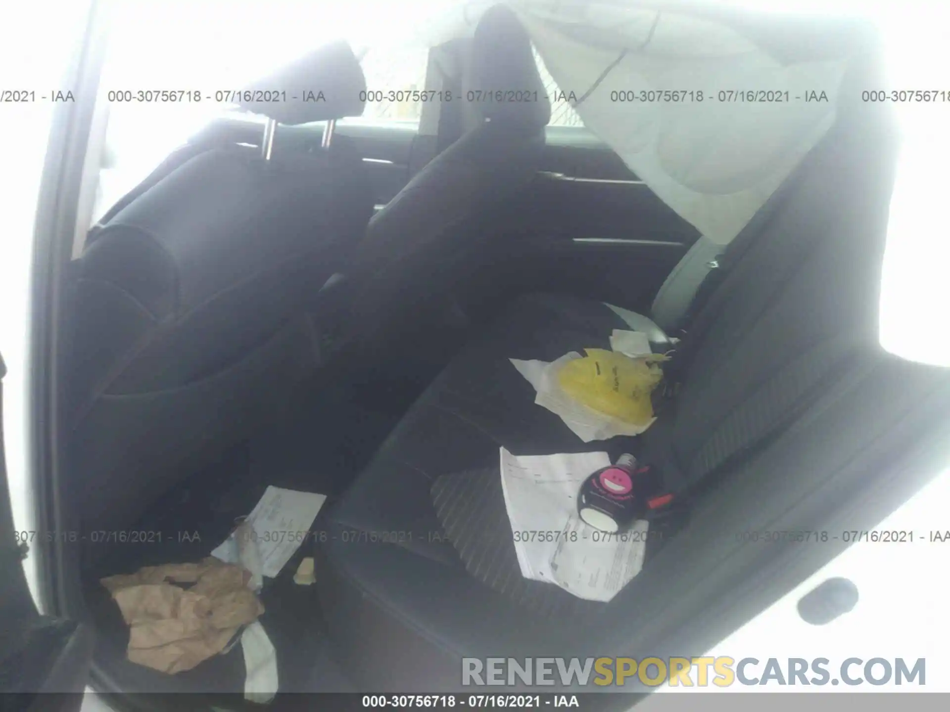 8 Photograph of a damaged car 4T1B11HK5KU724288 TOYOTA CAMRY 2019