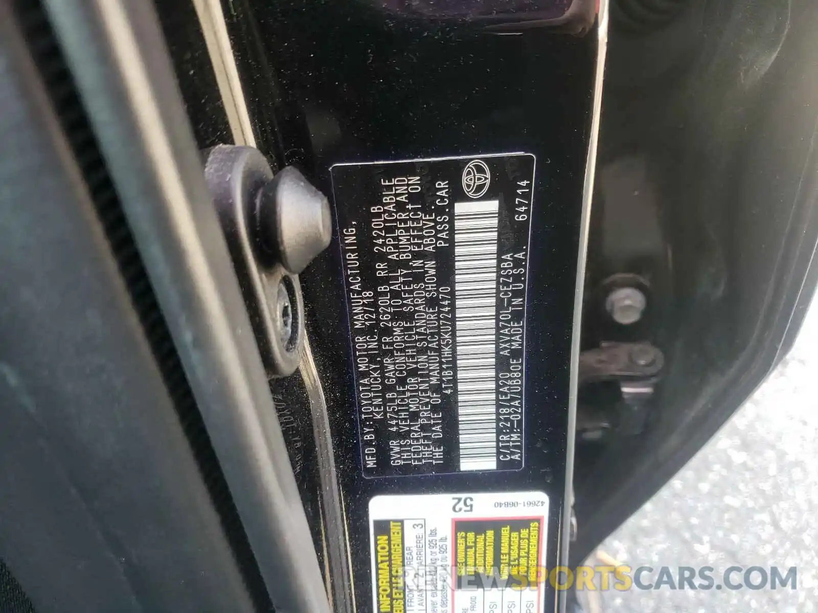 10 Photograph of a damaged car 4T1B11HK5KU724470 TOYOTA CAMRY 2019