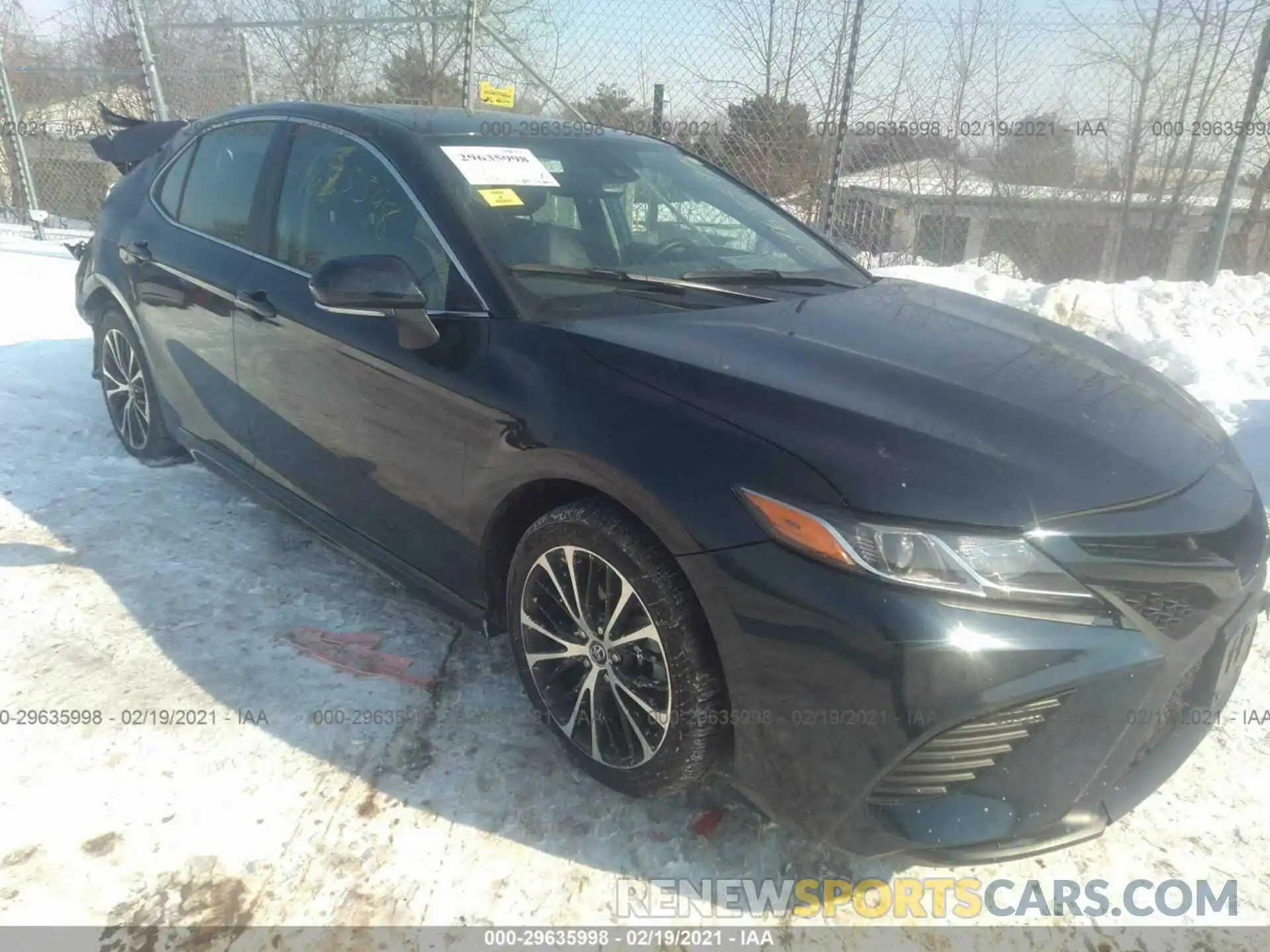 1 Photograph of a damaged car 4T1B11HK5KU725893 TOYOTA CAMRY 2019