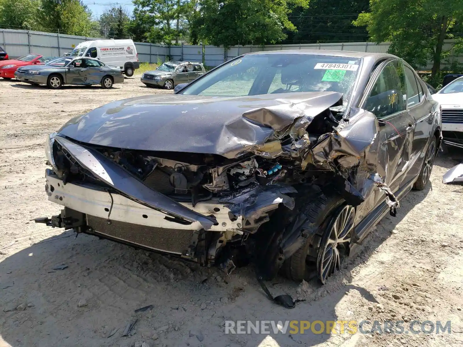 2 Photograph of a damaged car 4T1B11HK5KU726770 TOYOTA CAMRY 2019