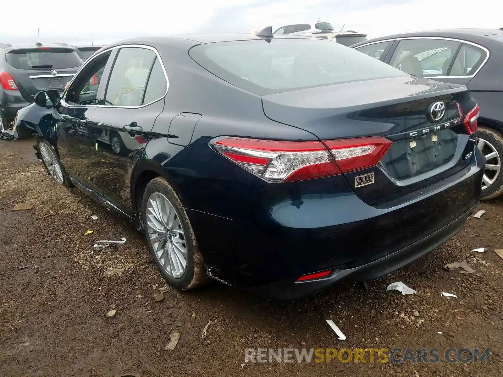 3 Photograph of a damaged car 4T1B11HK5KU728017 TOYOTA CAMRY 2019