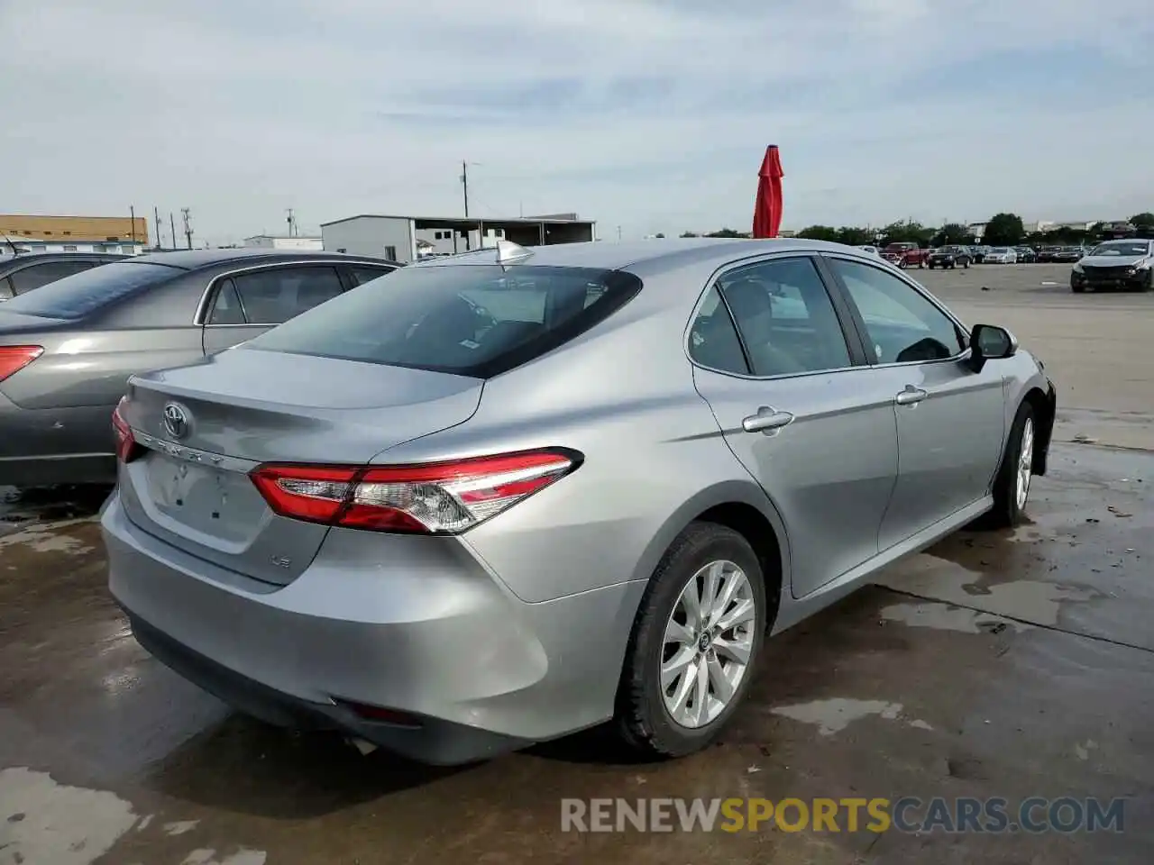 4 Photograph of a damaged car 4T1B11HK5KU728261 TOYOTA CAMRY 2019