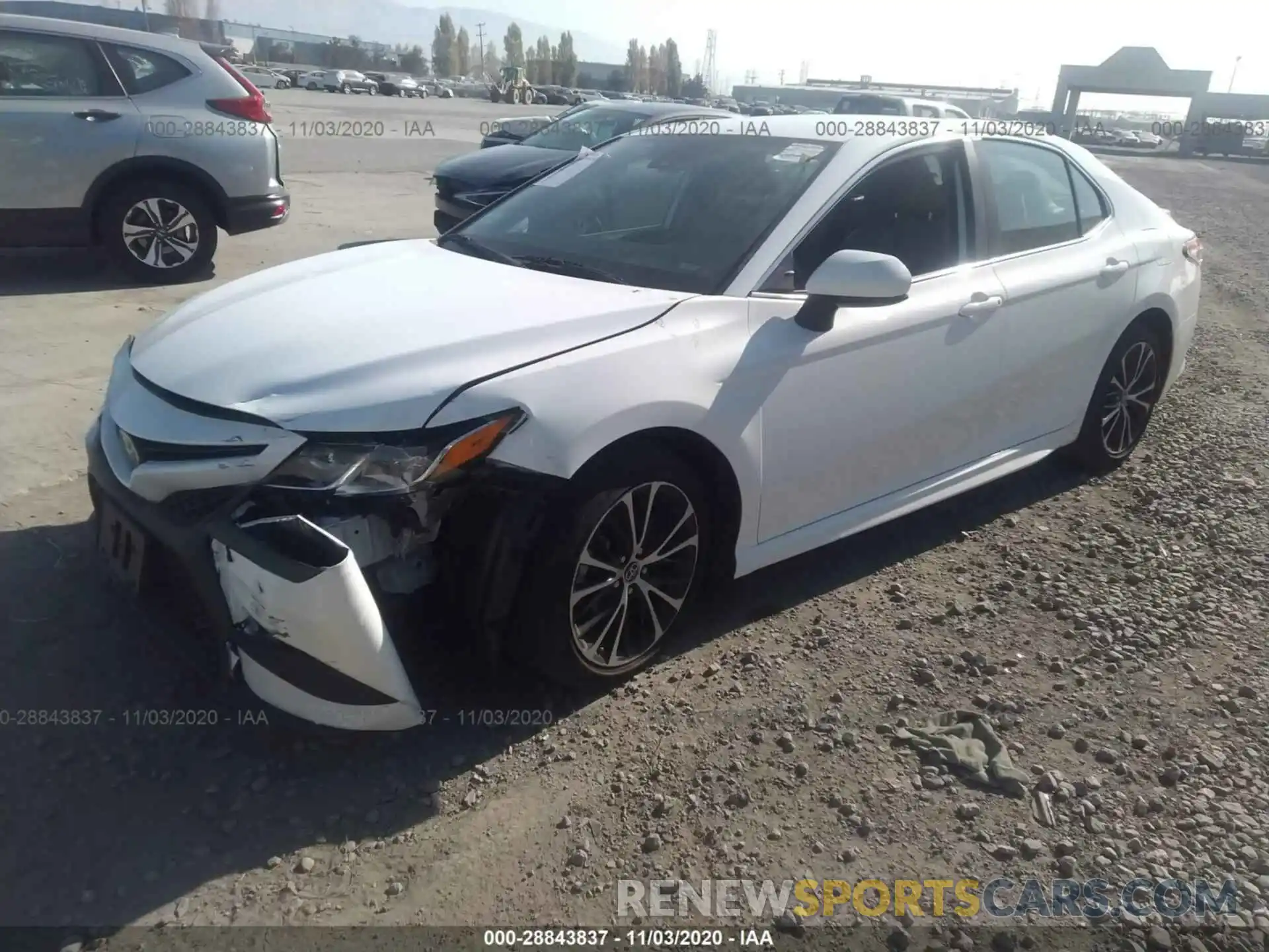 2 Photograph of a damaged car 4T1B11HK5KU728938 TOYOTA CAMRY 2019