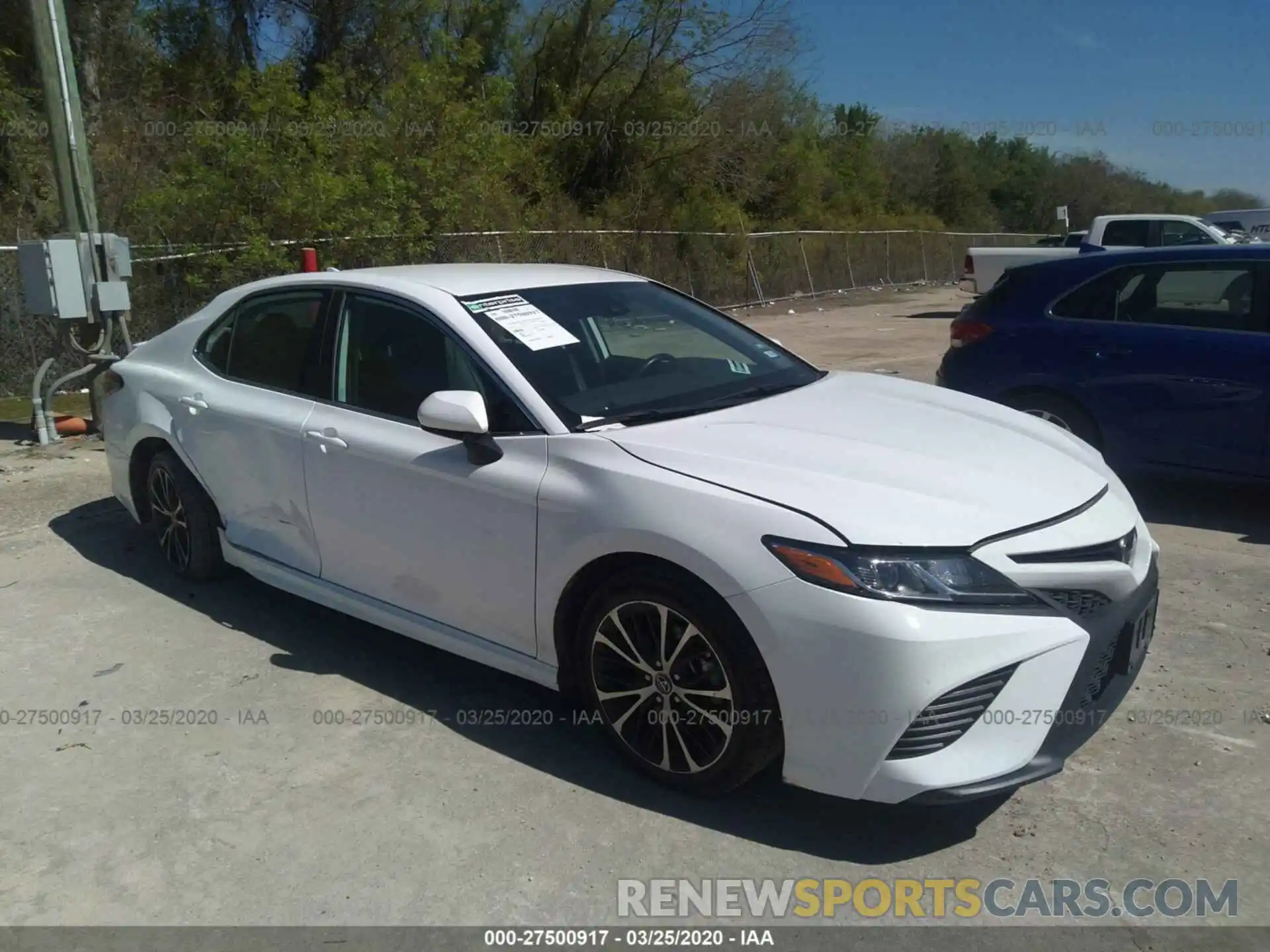 1 Photograph of a damaged car 4T1B11HK5KU729426 TOYOTA CAMRY 2019