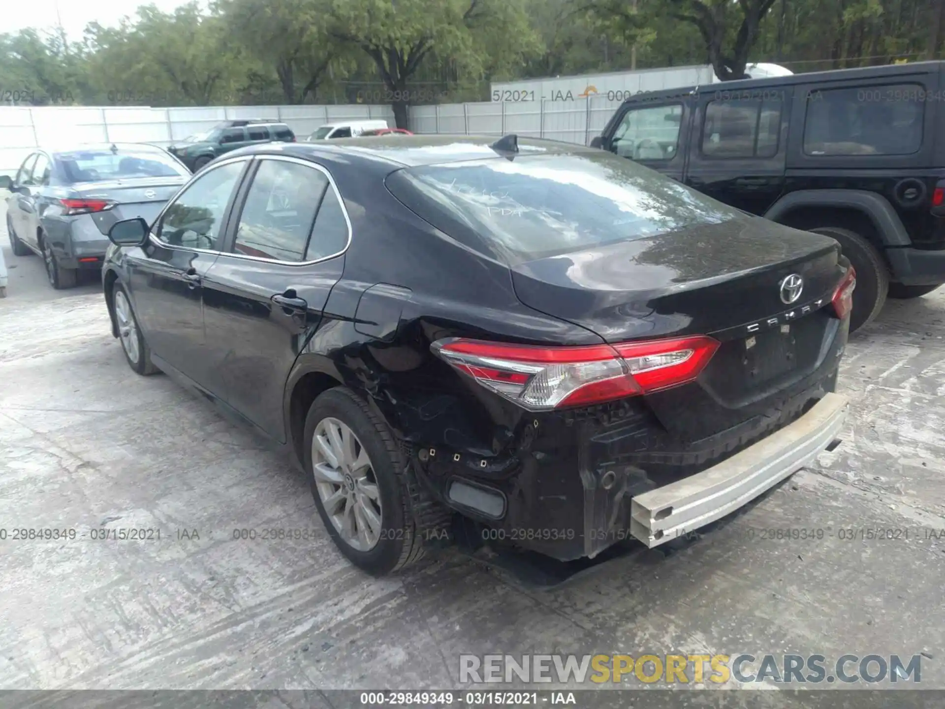 3 Photograph of a damaged car 4T1B11HK5KU729975 TOYOTA CAMRY 2019