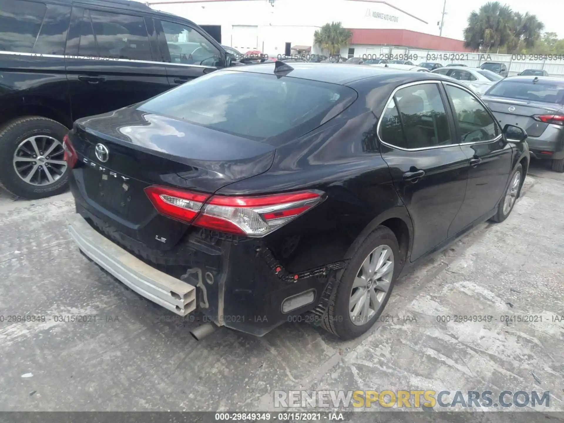 4 Photograph of a damaged car 4T1B11HK5KU729975 TOYOTA CAMRY 2019