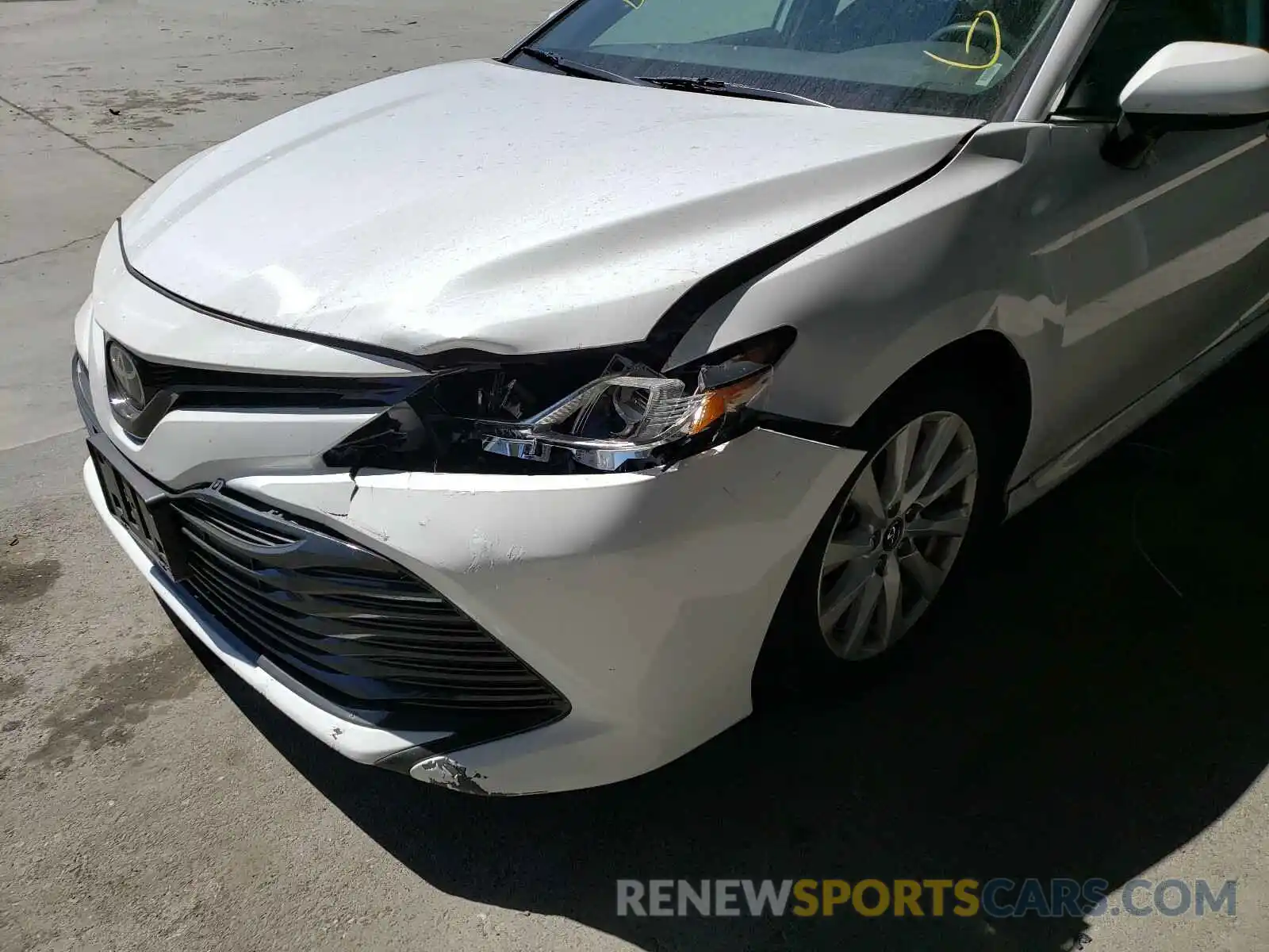 9 Photograph of a damaged car 4T1B11HK5KU730365 TOYOTA CAMRY 2019