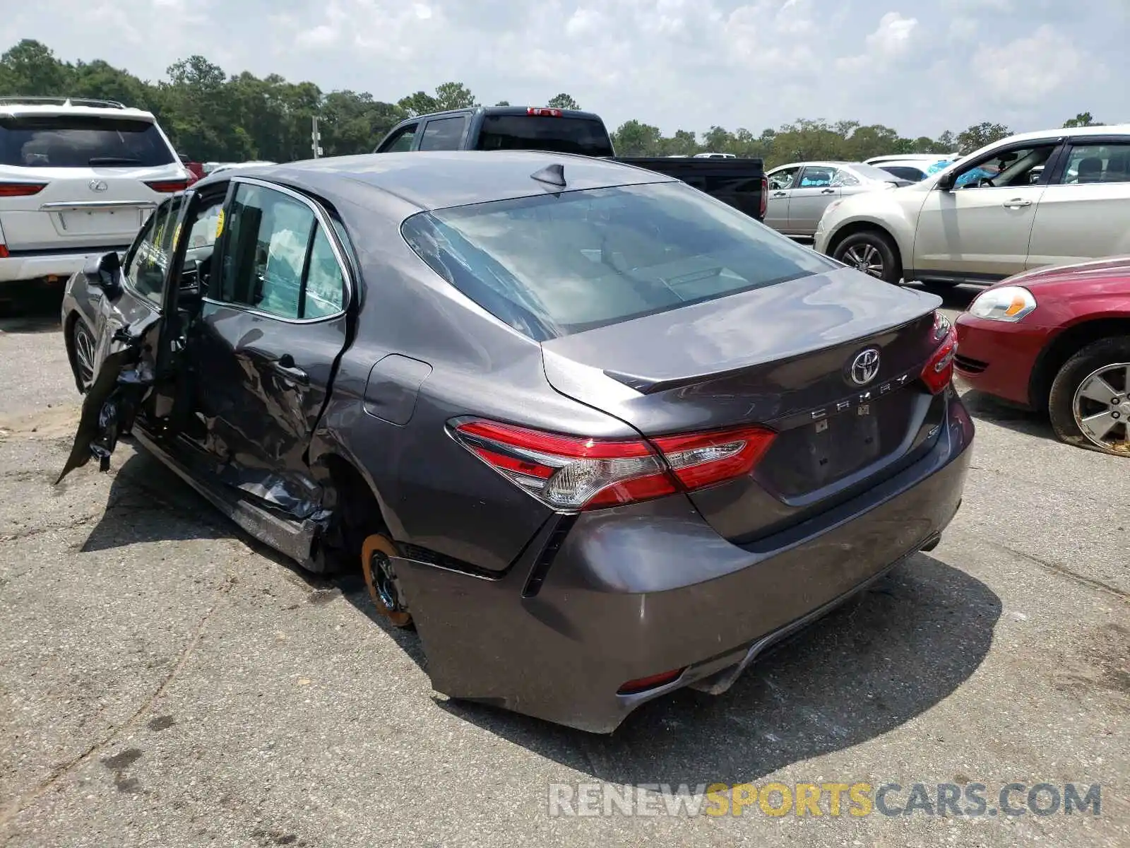 3 Photograph of a damaged car 4T1B11HK5KU730723 TOYOTA CAMRY 2019