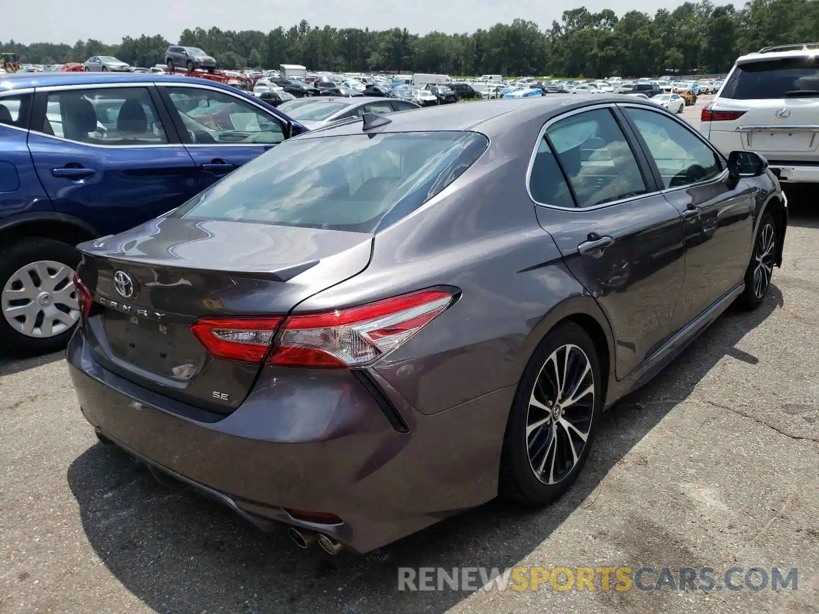 4 Photograph of a damaged car 4T1B11HK5KU730723 TOYOTA CAMRY 2019