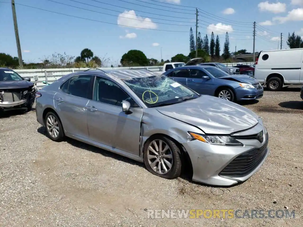 1 Photograph of a damaged car 4T1B11HK5KU731113 TOYOTA CAMRY 2019