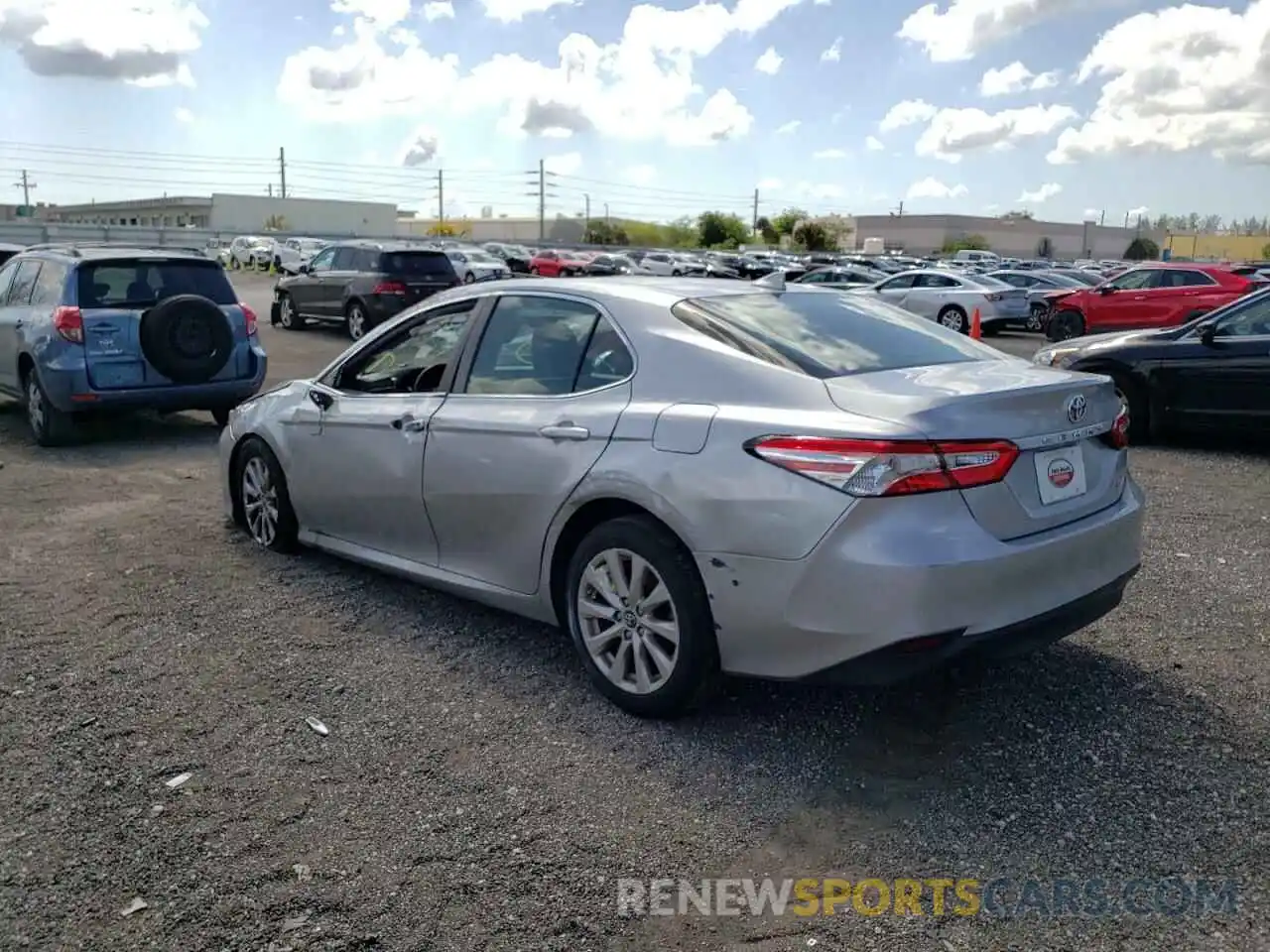 3 Photograph of a damaged car 4T1B11HK5KU731113 TOYOTA CAMRY 2019