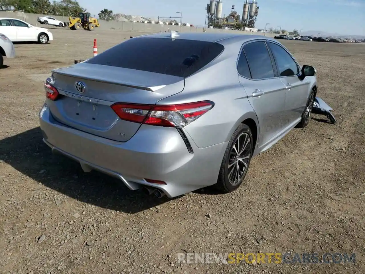 4 Photograph of a damaged car 4T1B11HK5KU735257 TOYOTA CAMRY 2019