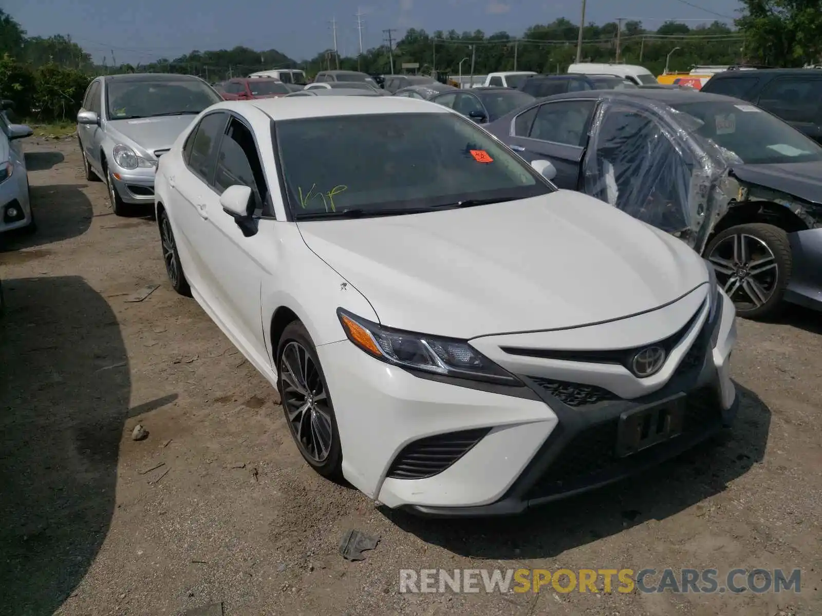 1 Photograph of a damaged car 4T1B11HK5KU735419 TOYOTA CAMRY 2019