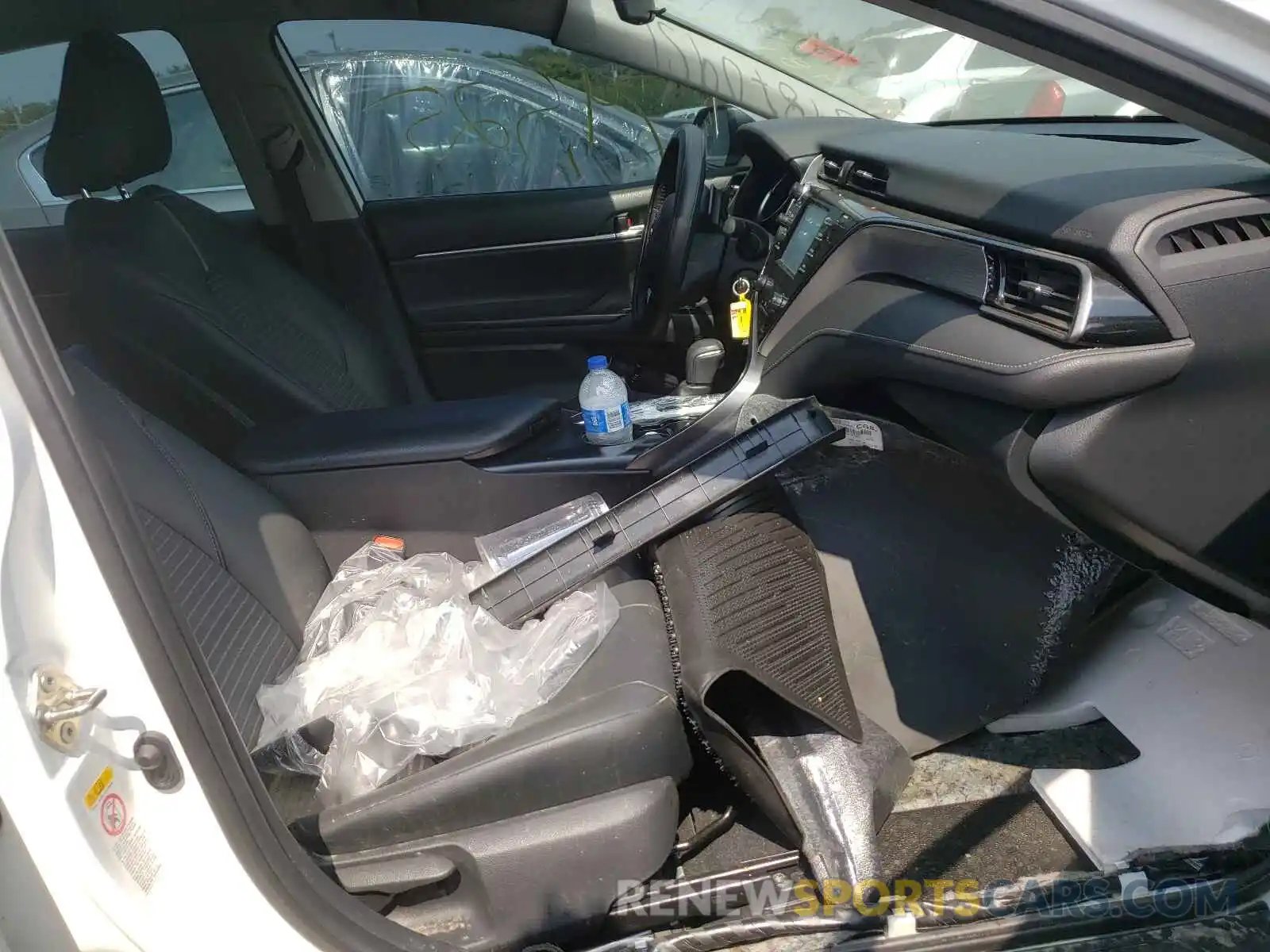 5 Photograph of a damaged car 4T1B11HK5KU735419 TOYOTA CAMRY 2019