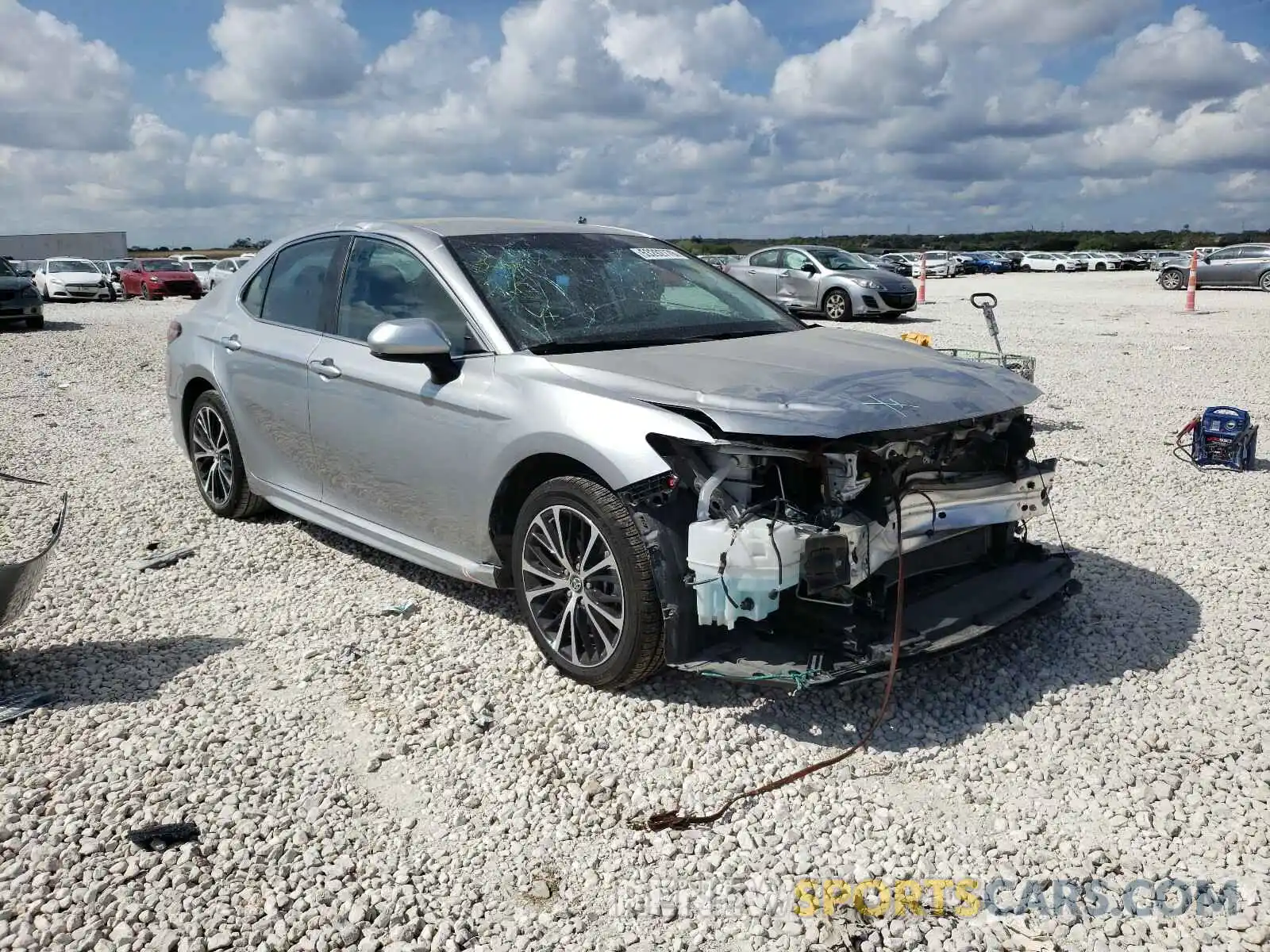 1 Photograph of a damaged car 4T1B11HK5KU735887 TOYOTA CAMRY 2019