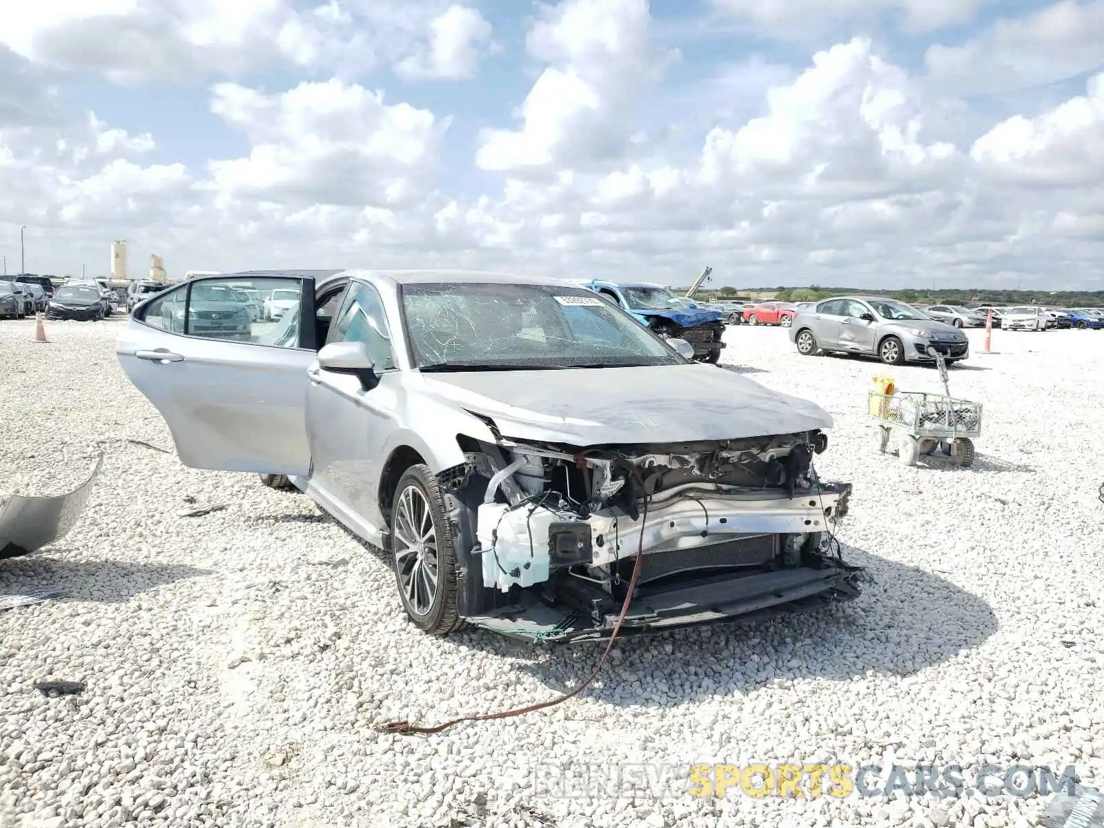 9 Photograph of a damaged car 4T1B11HK5KU735887 TOYOTA CAMRY 2019
