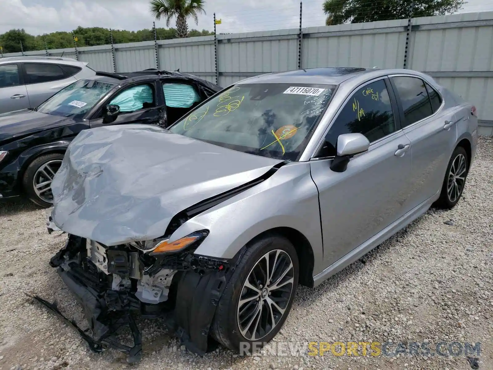 2 Photograph of a damaged car 4T1B11HK5KU736067 TOYOTA CAMRY 2019