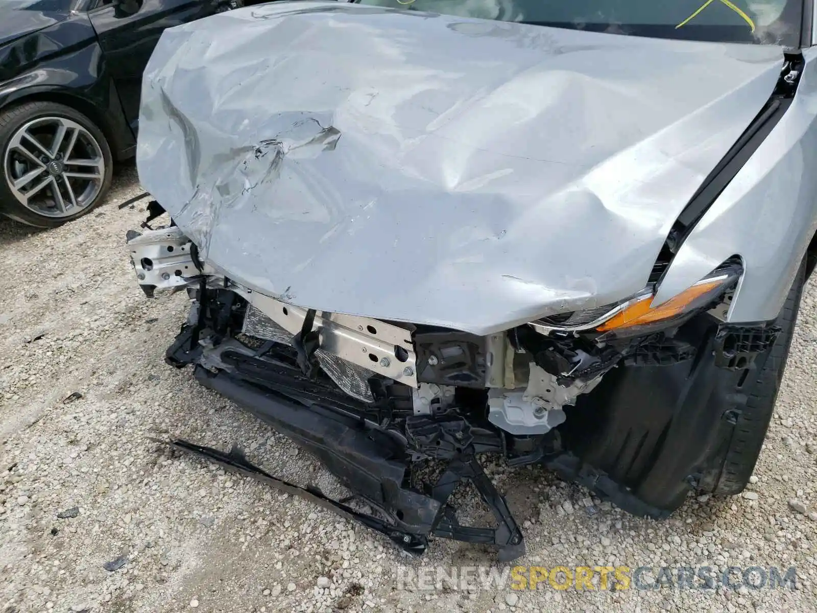 9 Photograph of a damaged car 4T1B11HK5KU736067 TOYOTA CAMRY 2019